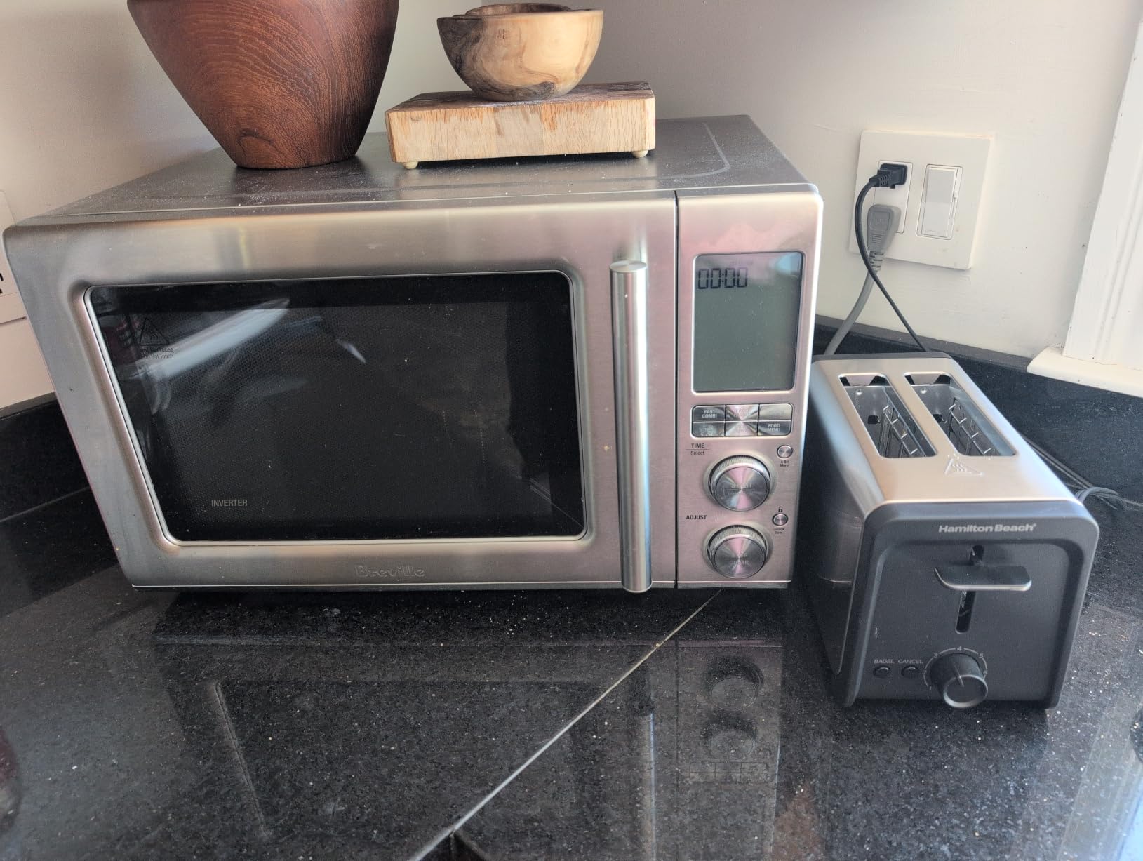 Breville BMO870BSS Combi Wave 3-in-1 Microwave, Air Fryer and Convection Oven, Brushed Stainless Steel customer photo 1