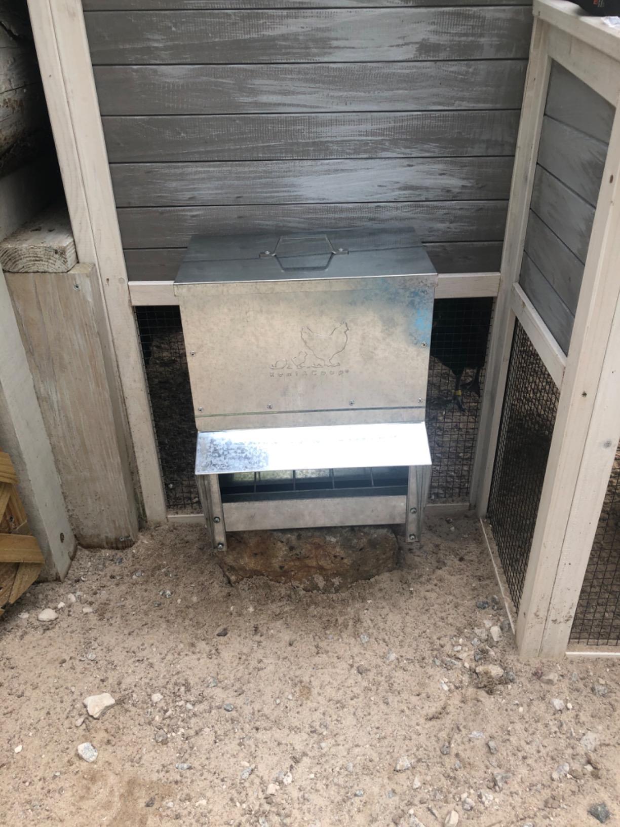 RentACoop 50lb Gravity-Fed Metal Trough Feeder with Lid & Rain Cover customer photo 1