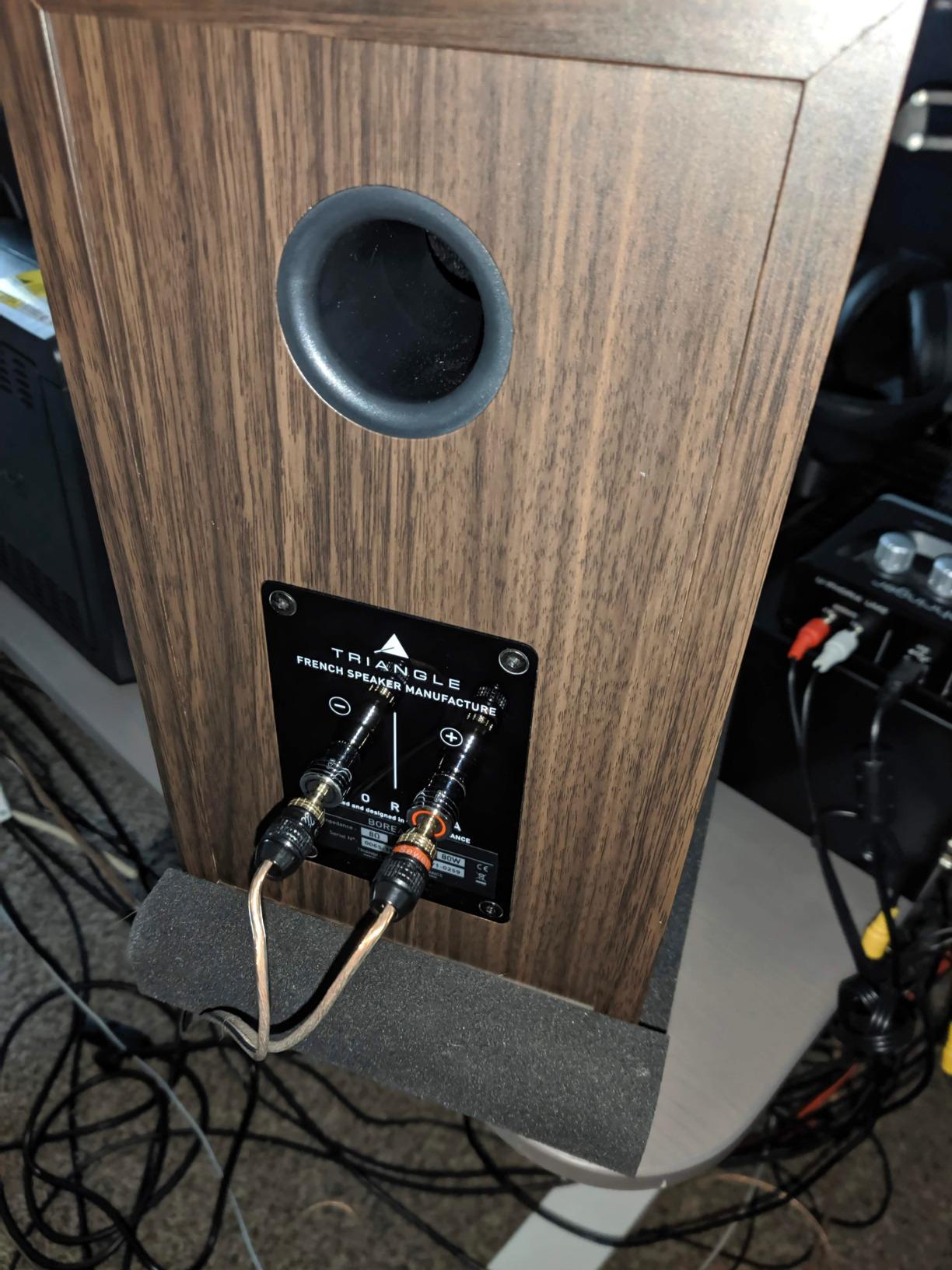 Triangle BOREA BR02 Hi-Fi Bookshelf Speakers, 80W, 89 dB/W/m, Walnut (Pair) customer photo 1