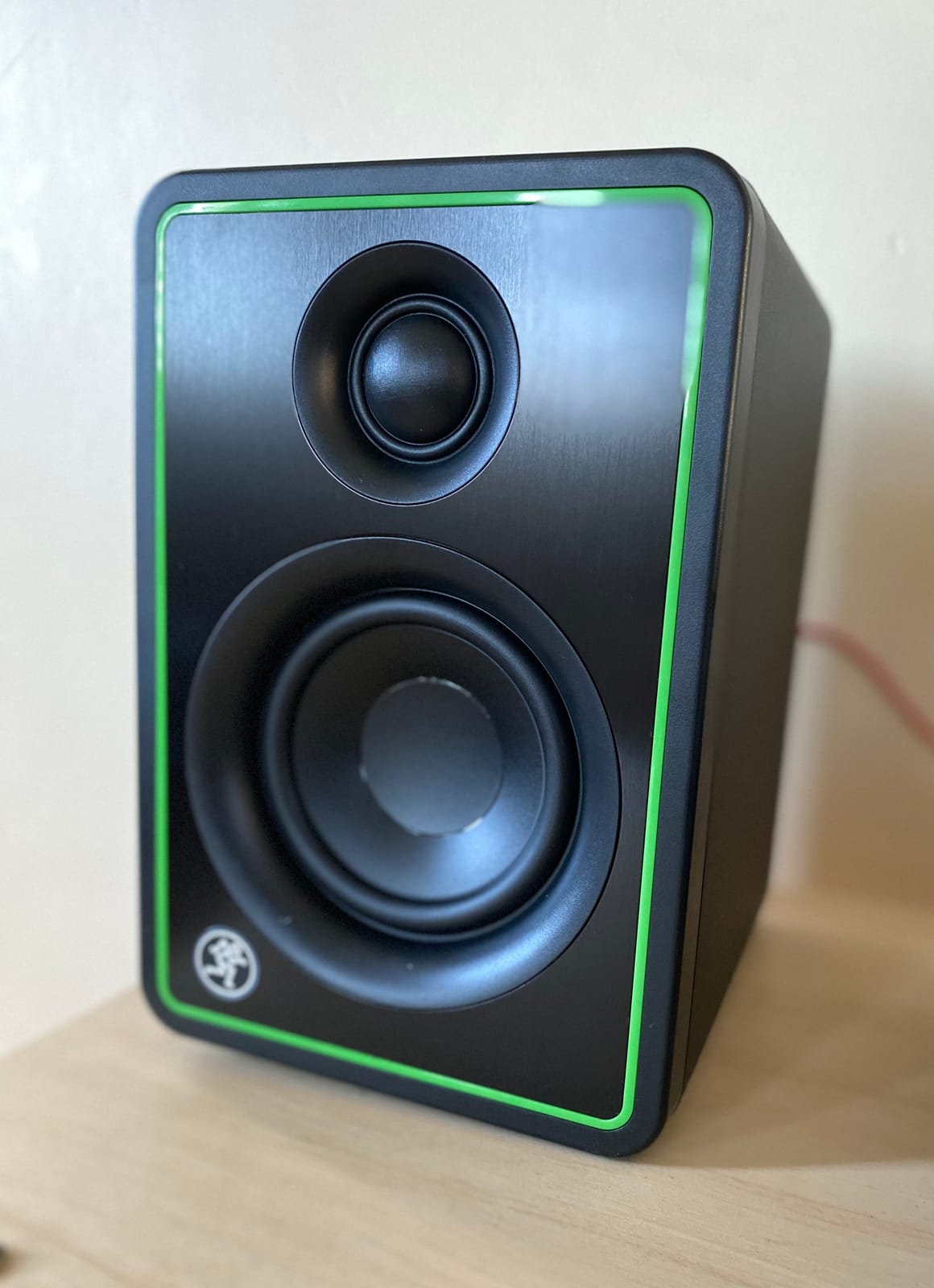 Mackie CR-X Series, 3.5-Inch Multimedia Monitors with Professional Studio-Quality Sound - Pair (CR3-X) customer photo 1