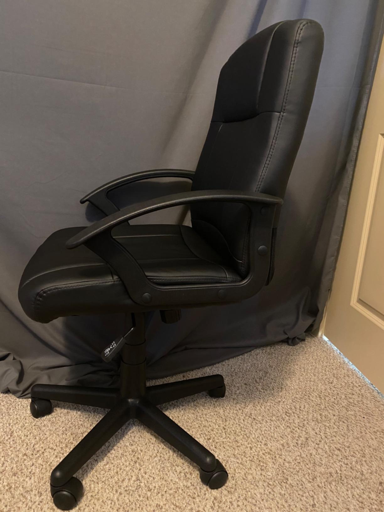 Flash Furniture LeatherSoft Office Chair with Arms, Black customer photo 1