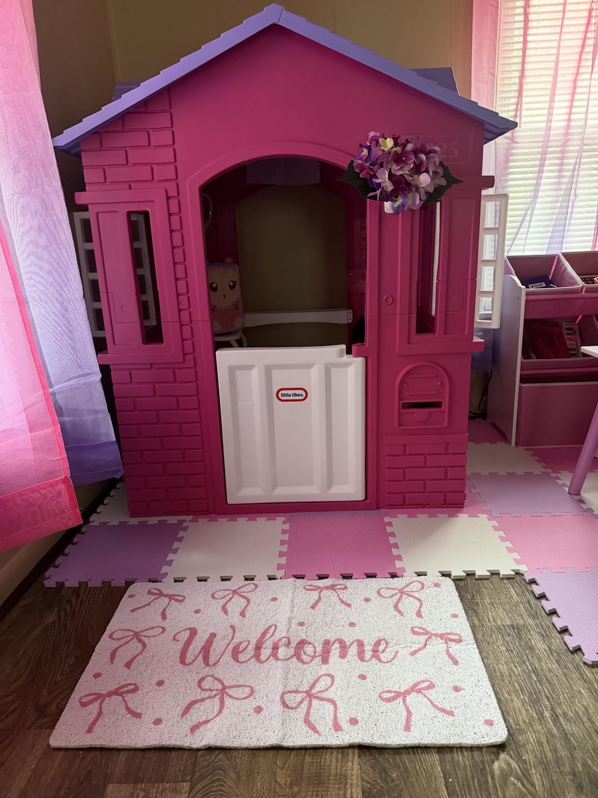 Little Tikes Cape Cottage Playhouse with Working Door, Windows, and Shutters - Tan, Toddlers Ages 2+ Years customer photo 1