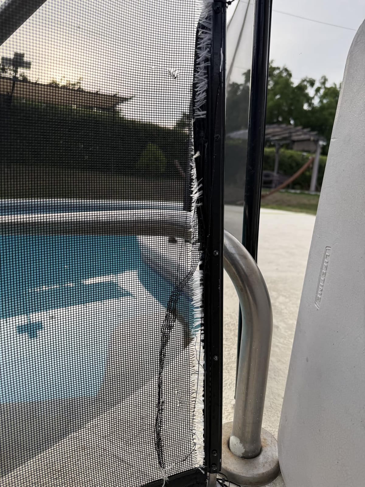 VINGLI Pool Fence 4Ft x 96Ft, Swimming Safety Fencing for Inground Pools | Safety barrier fencing for kids & pets, mesh pool fence prevents accidental access, weather-resistant black fence customer photo 2
