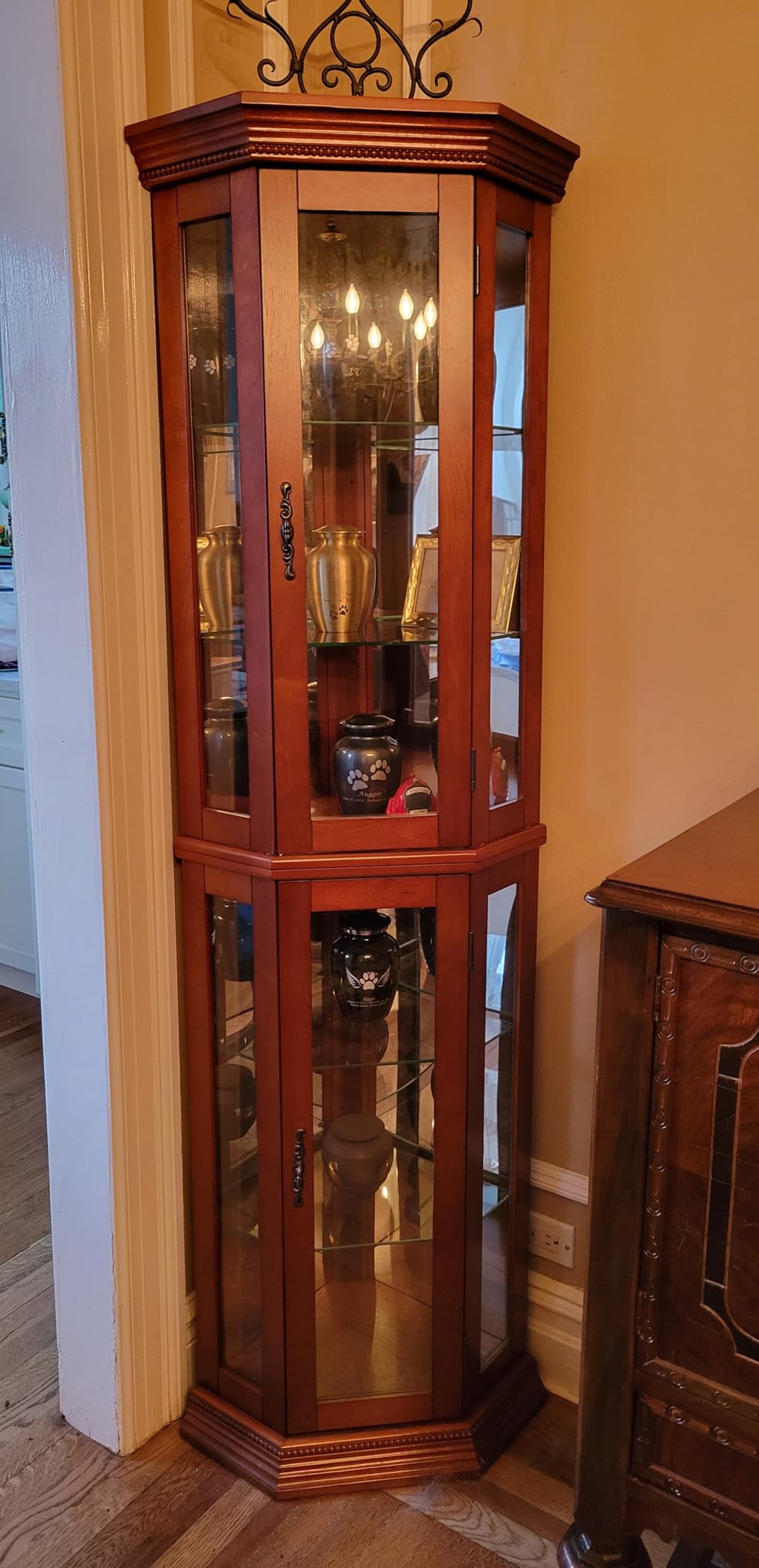 BELLEZE Lighted Wooden Corner Display Curio Cabinet, Two Section Shelving Unit with Tempered Glass Door, Bar and Liquor Storage Area with 6 Shelves - Lorona (Walnut) customer photo 2