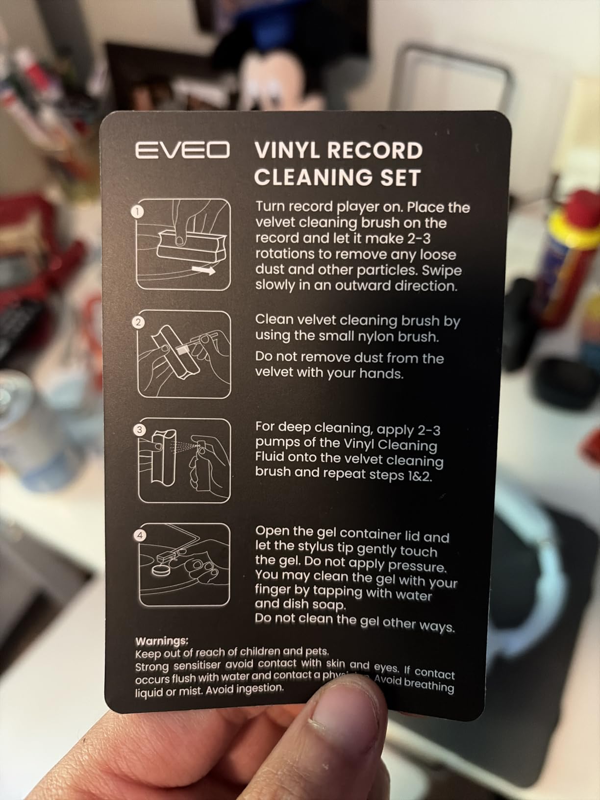 EVEO Vinyl Record Cleaning Kit - 4-in-1 Premium Vinyl Record Cleaner & Vinyl Cleaning Kit with Velvet Brush, Vinyl Cleaner Liquid, Duster & Turntable Stylus Gel customer photo 1