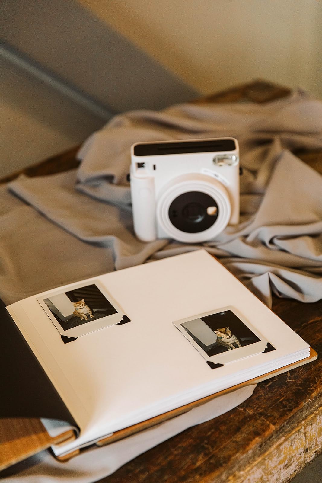 Instax Square SQ1 Instant Camera - Chalk White customer photo 2