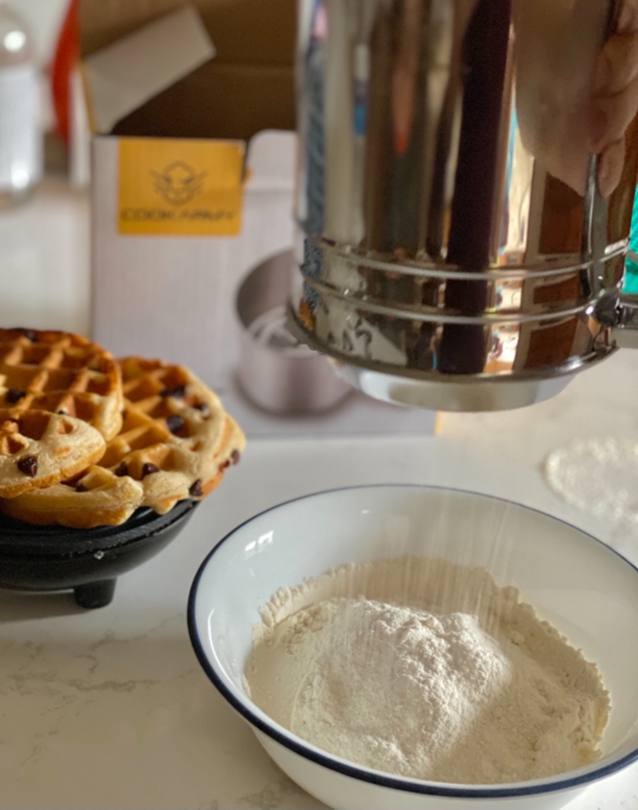 Cook Army Flour Sifter, 3 Cup Stainless Steel, Great Double-layer Baking Sifters for all Baking Flour and Powdered sugar, Flour Strainer customer photo 2