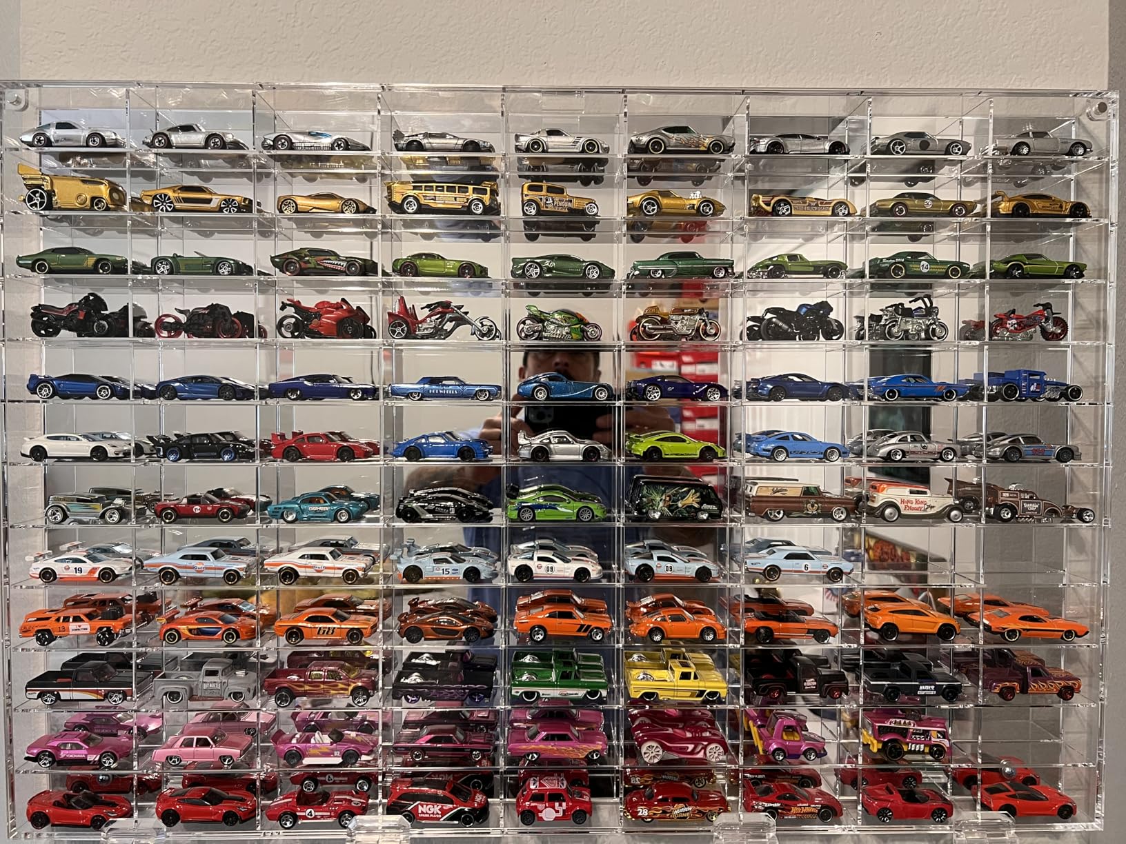 Clear Display Case Wall Cabinet for 1:64 Hot Small Toy Car Wheels Scale Matchbox Hot Toy Cars Collection Storage Display (108 Slots, 32