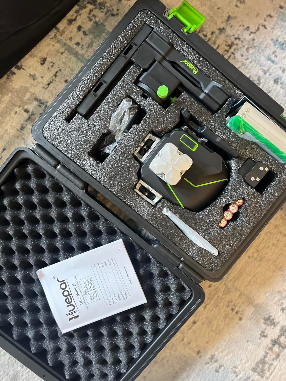 Huepar Laser Level 360 Self Leveling, S04CG 4x360° Green 4D Cross Line Laser with LCD Screen, Bluetooth Outdoor Pulse Mode, Remote Control, Rechargeable 16 Lines Laser Tool for Construction/Tile/Floor customer photo 1