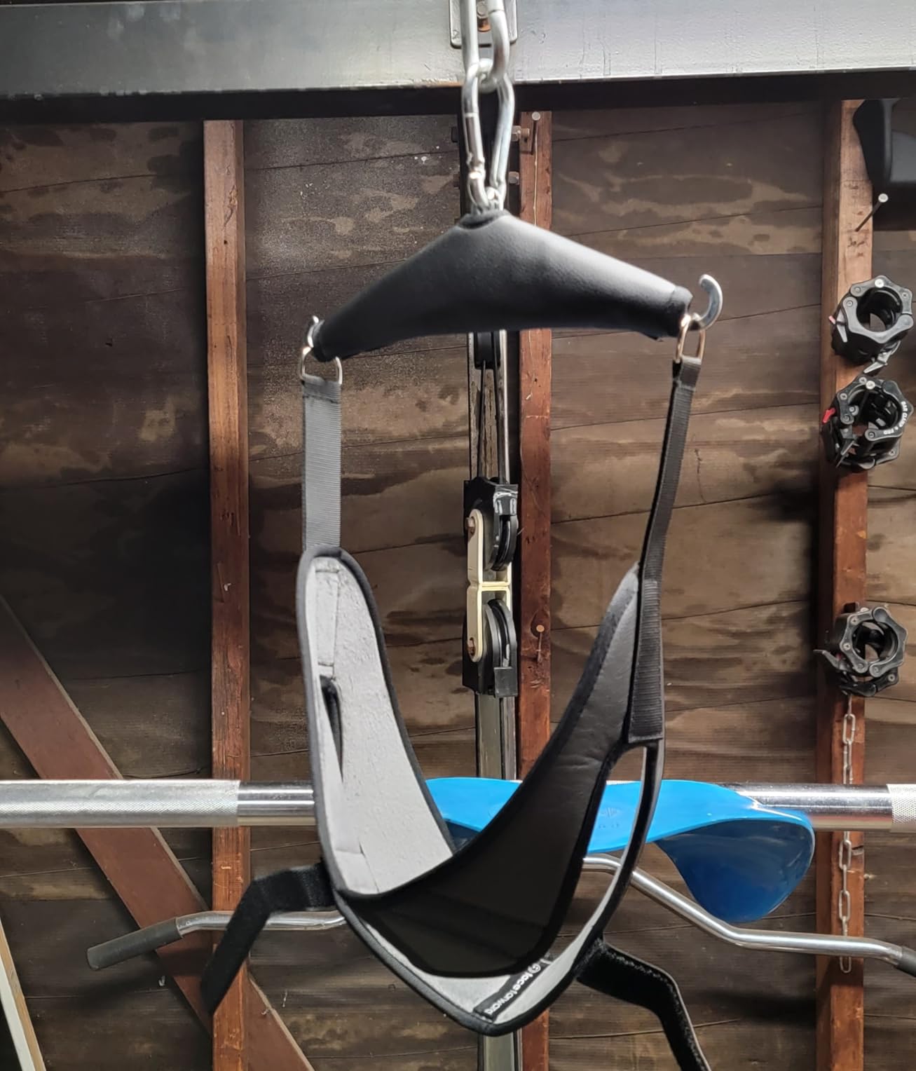 Cervical Neck Traction Device Over Door for Home Use, Portable Neck Stretcher Hammock for Neck Pain Relief, Physical Therapy AIDS for Neck Decompressor customer photo 2