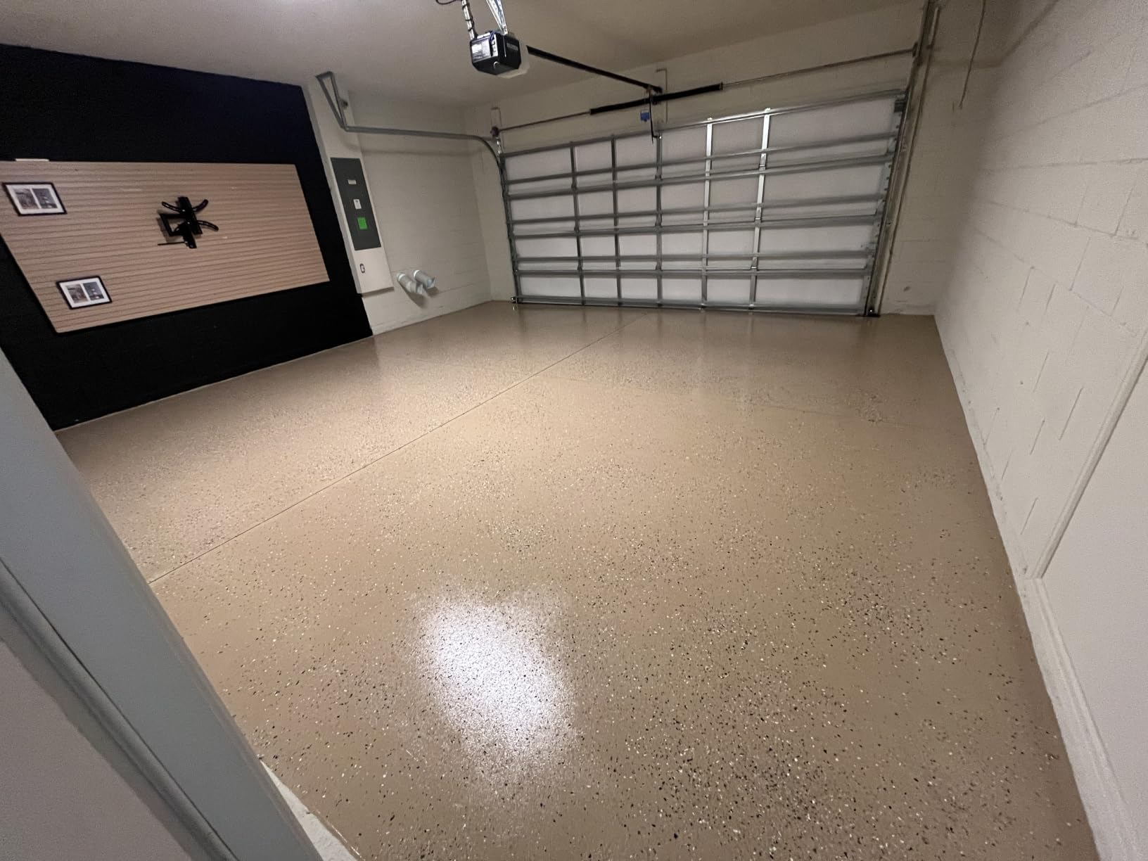 Rust-Oleum EpoxyShield Gloss Dark Gray Garage Floor Coating Kit | Epoxy Garage Floor System, Hot Tire And Chemical Resistant, Professional Finish, 2.5 Car customer photo 2