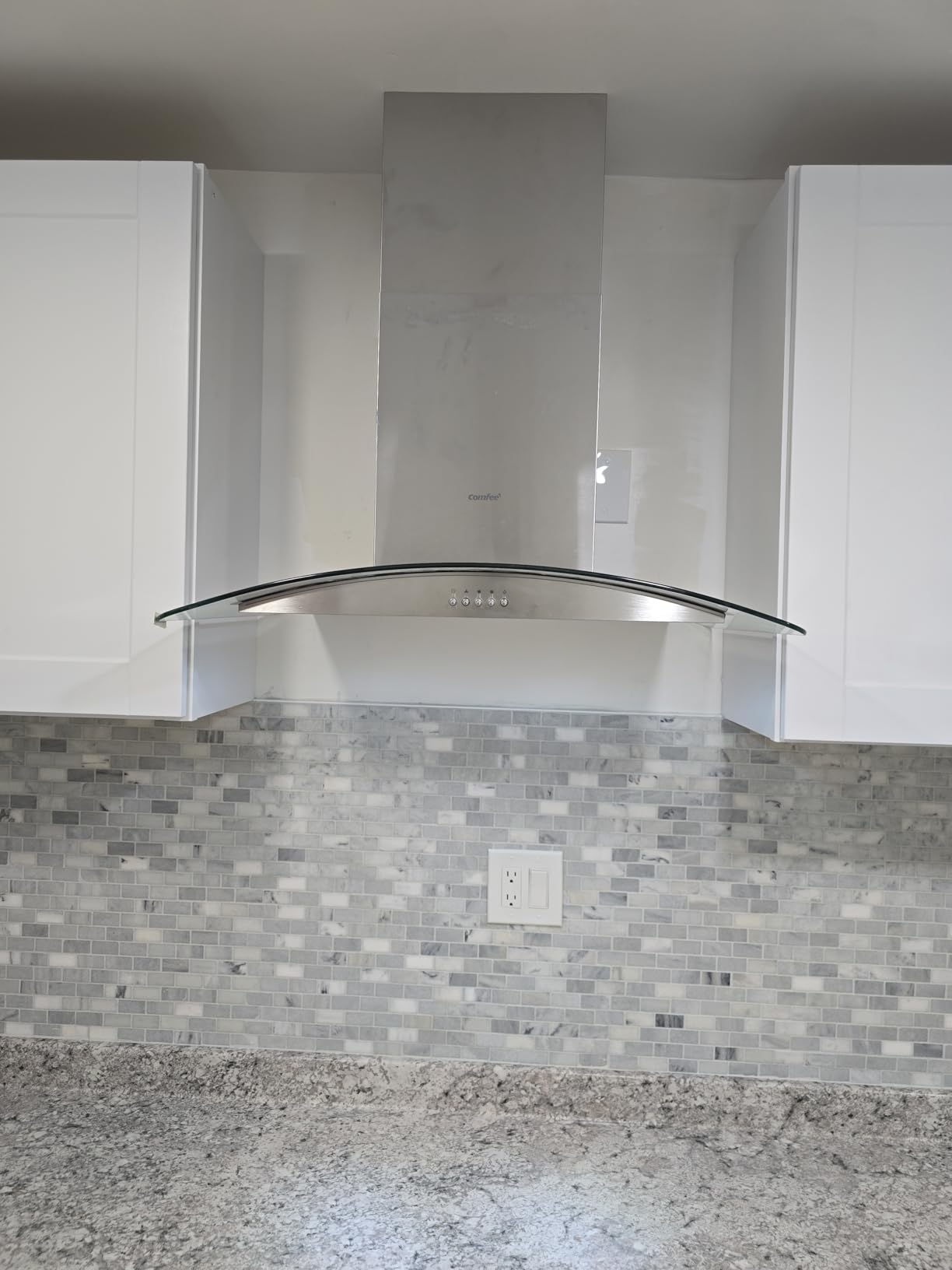 COMFEE' 30 Inch Wall Mount Range Hood, 450 CFM Ductless/Ducted Convertible | Island Range Hood 3-Speed Exhaust Fan, Curved Glass Stainless Steel Kitchen Vent Hood, 2 Baffle Filters, 2 LED Lights customer photo 2