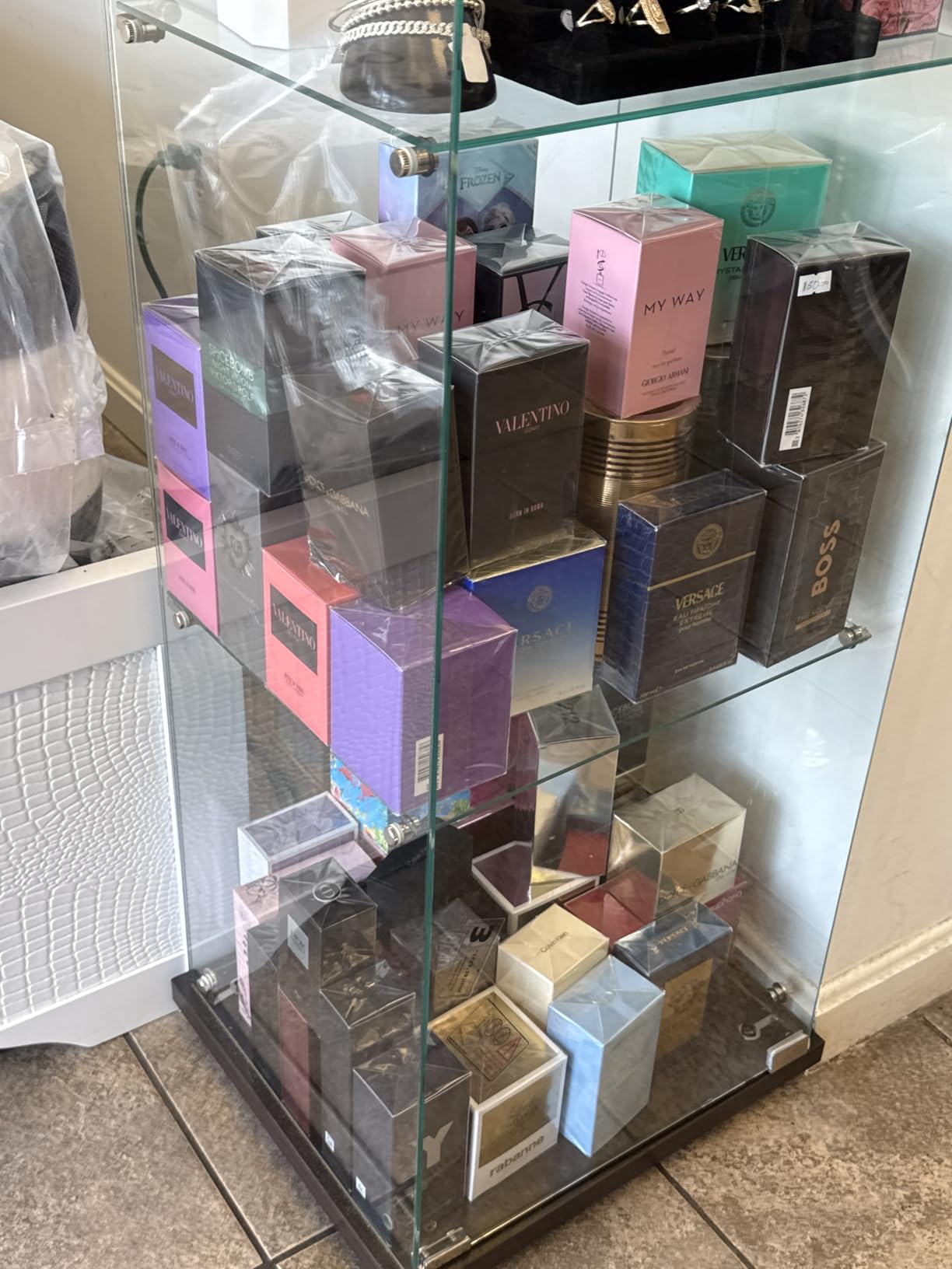 FLYMUHJIA Curio Cabinet Glass Display Case for Collectibles with Door, 4 Display Shelves Showcase, 64.2