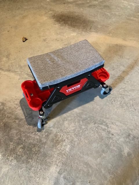 VEVOR Mechanic Stool 300 LBS Capacity Garage Stool Gift for Men, Heavy Duty Rolling Mechanics Seat, with Three Slide Out Tool Trays and Drawer, Tools for Automotive Auto Repair customer photo 2