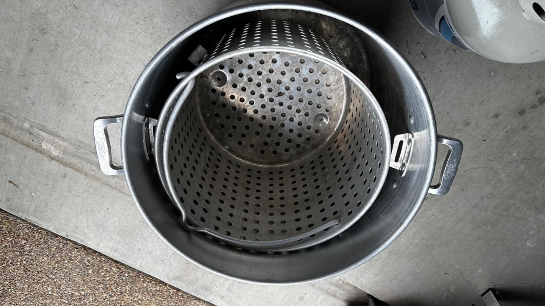 Creole Feast SBK0801 80 Qt Seafood Boiling Kit with Strainer, Aluminum | Outdoor Propane Gas Seafood Boil Pot and Basket with 100,000 BTUs Propane Burner and 10 PSI Regulator, Black & Silver customer photo 2