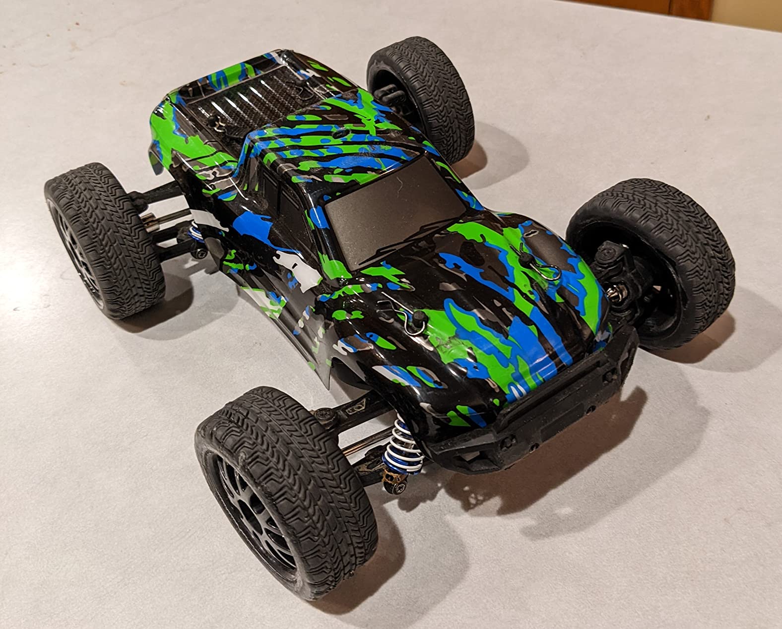 HAIBOXING 18859A 1/18 Brushless Fast RC Cars 4WD Off-Road Truck All Terrain | Fast Remote Control Truck 48 KM/H Speed for Adults and Kids, Boys Truck Toys Gifts, Extra Shell and Batteries Double the Fun customer photo 2