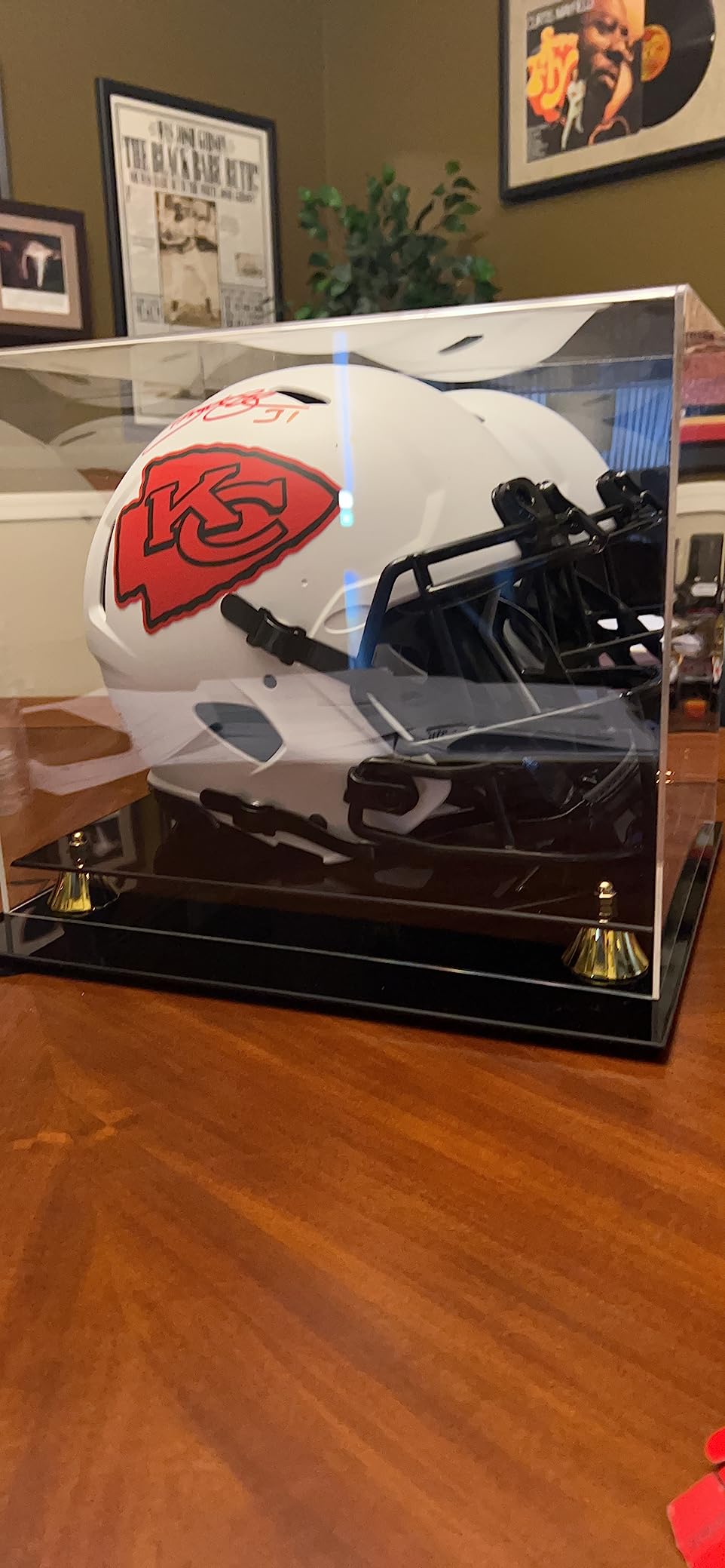 Football Helmet Display Case Full Size | Crystal Clear Acrylic Display Case | Dual Layered Black Base Helmet Case with Gold Risers | Counter Helmet Display | No Assembly Required customer photo 2