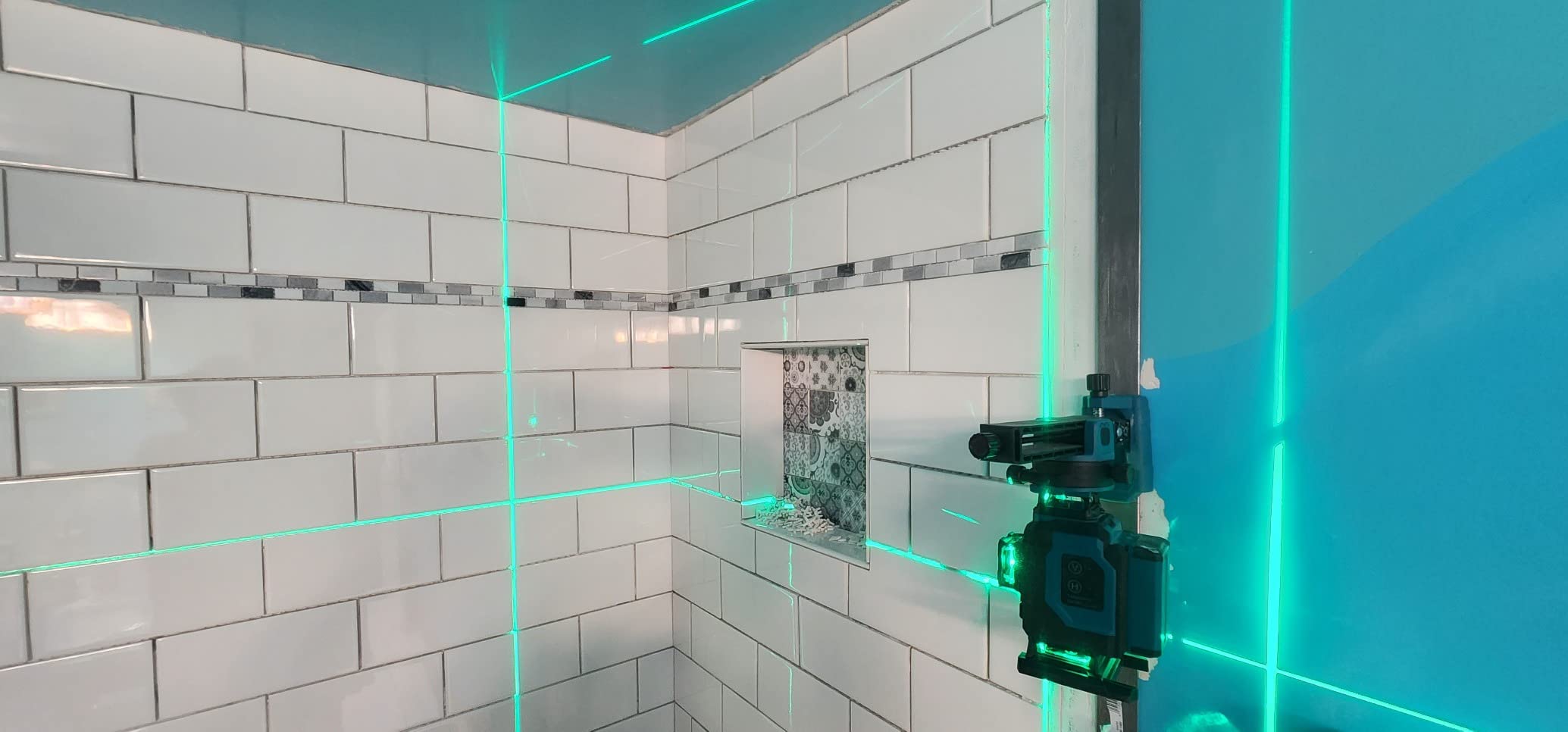 Takamine 16 Line Green Laser Level Pro, 4x360 4D Cross Line for Tiling customer photo 1
