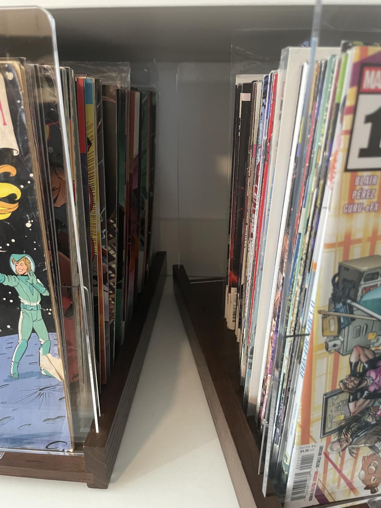 Patented Comic Book Storage Holder - Wooden & Acrylic Display Box/Case for Collectors - Organizer for Comics, Magazines & Books - Holds 150 Issues, 14.5x8 in (Black) customer photo 2