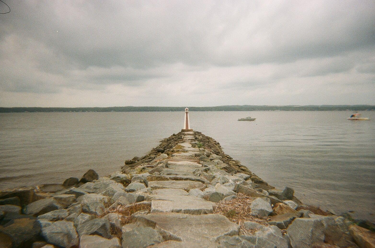 Kodak Ultra F9 Film Camera, 35mm, Reusable, Focus-Free, Built-in Flash (White x Green) customer photo 2
