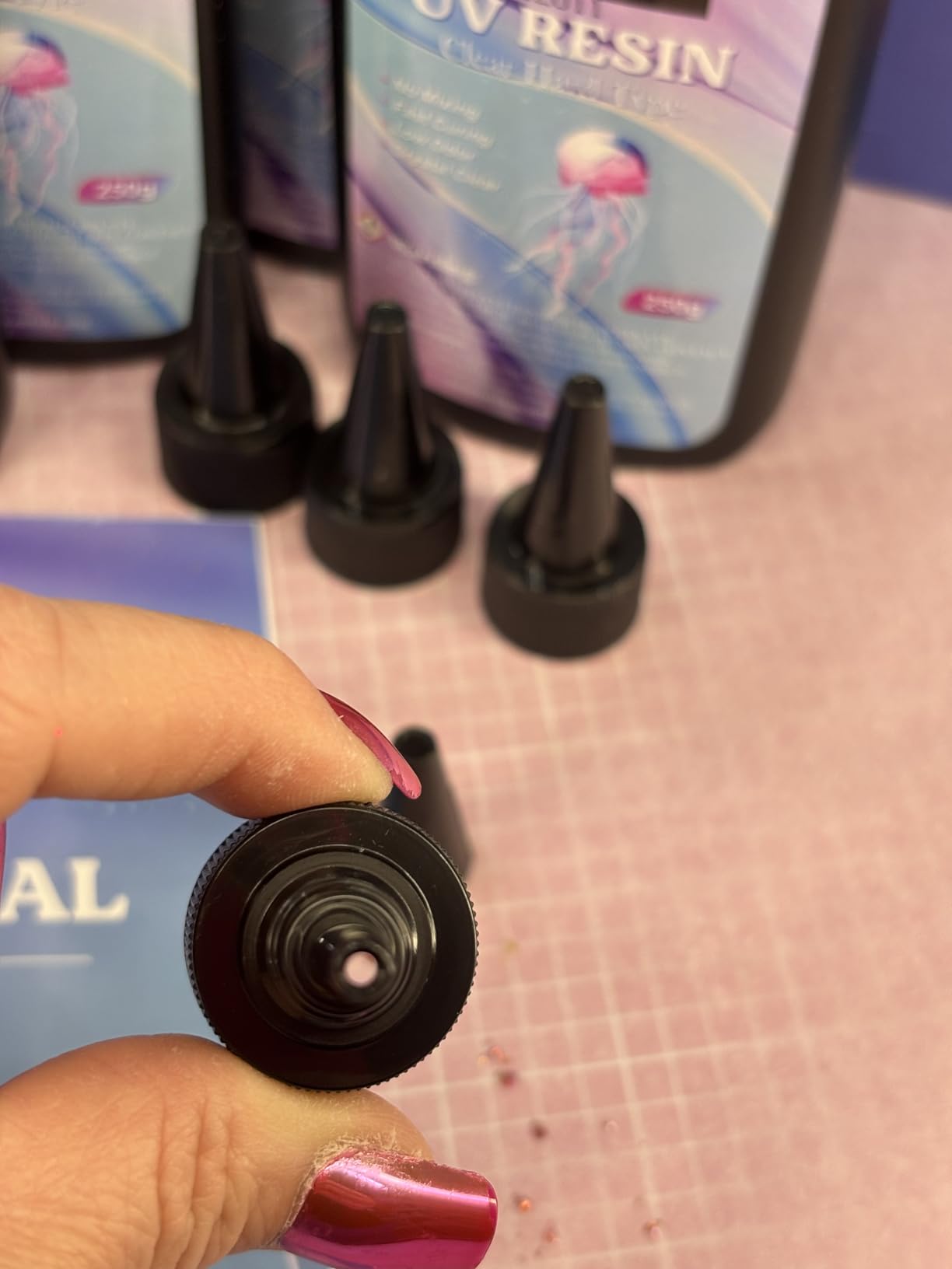 LET'S RESIN UV Resin, 500g Hard Ultraviolet Epoxy Resin for Jewelry Making | Crystal Clear, Low Viscosity, UV Glue, Low Odor, Anti-Yellowing, Fast Cure for Jewelry, Earrings, Necklace, Keychain customer photo 1