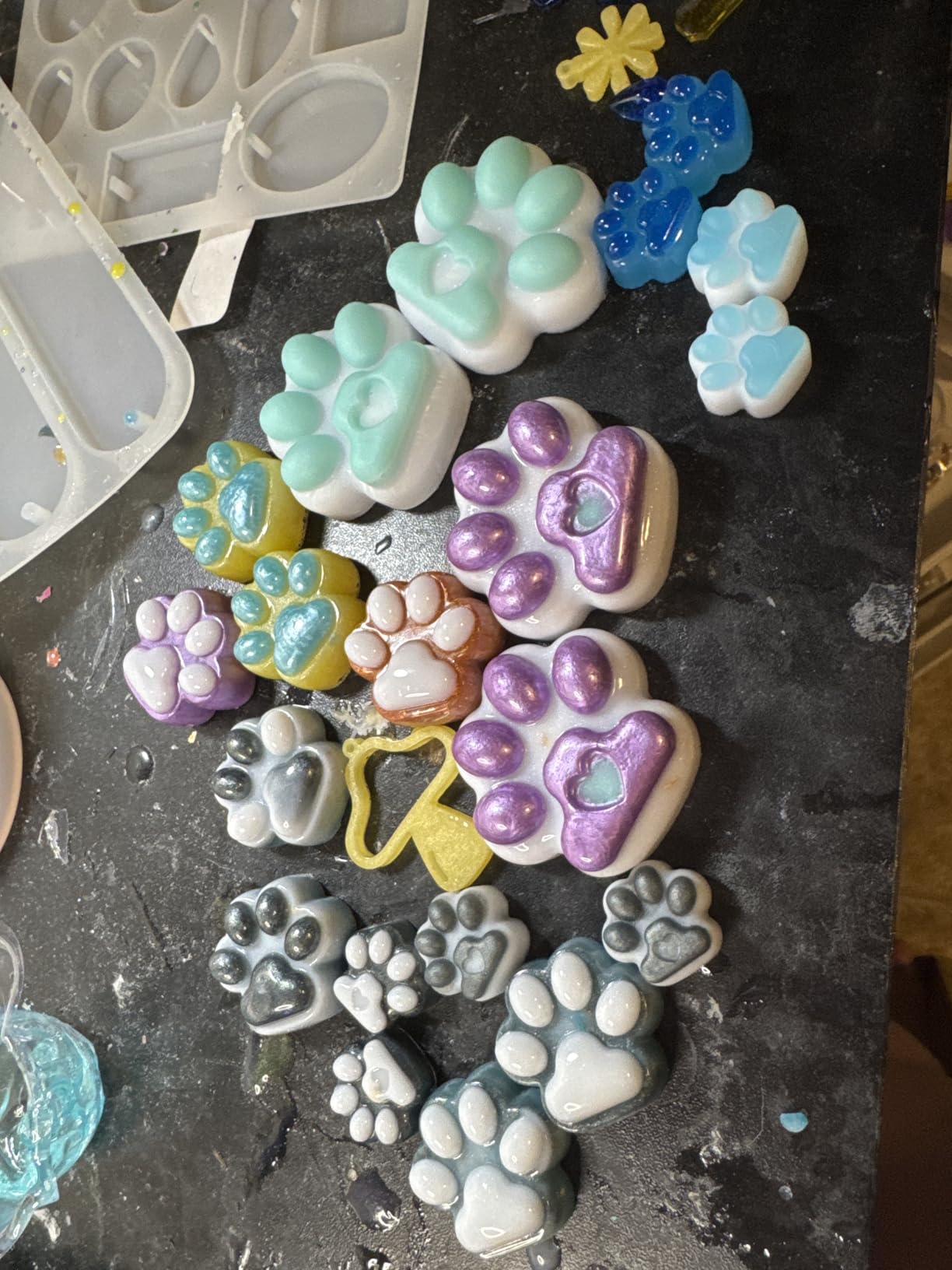 LET'S RESIN UV Resin, 500g Hard Ultraviolet Epoxy Resin for Jewelry Making | Crystal Clear, Low Viscosity, UV Glue, Low Odor, Anti-Yellowing, Fast Cure for Jewelry, Earrings, Necklace, Keychain customer photo 2