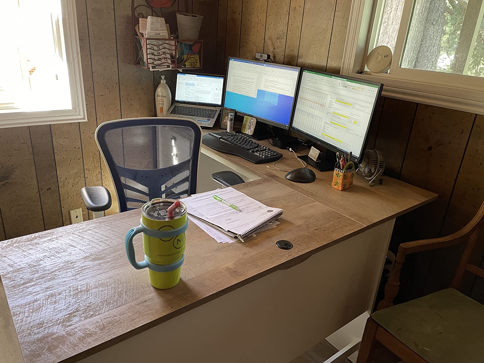Sauder Cottage Road L Shaped Desk with Drawers, Home Office Desk, File Cabinet Storage, Cable Management, Raven Oak Finish, Standard customer photo 2