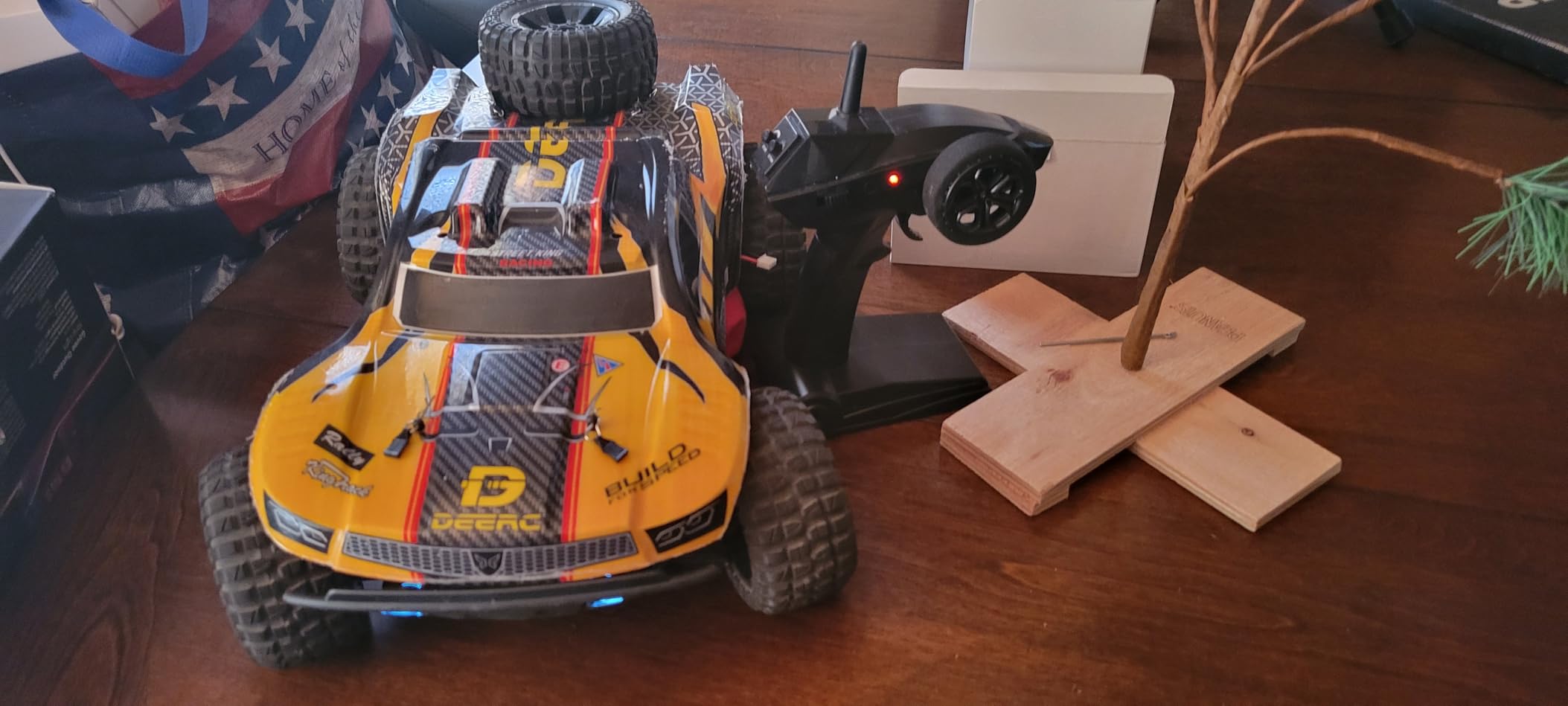 DEERC 9201E 1:10 RC Truck for Adults & Boys, 48 KPH 4WD Short Course RC Car | Functional Spare Tire, LED Lights, Metal Dog Bone, 2 Batteries, 40 Min, Hobby Grade All Terrain Remote Control Truck customer photo 1