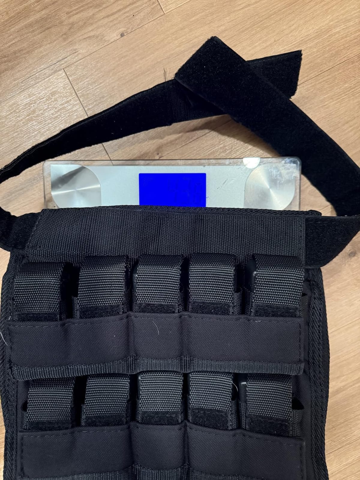 HANZO Weighted Vest for Men & Women 25lbs | 35lbs | 45lbs | 65lbs | Weight Vest With Removable Iron Weights, Adjustable Heavy Duty Weighted Workout Vest for Calisthenics & Fitness Training customer photo 1