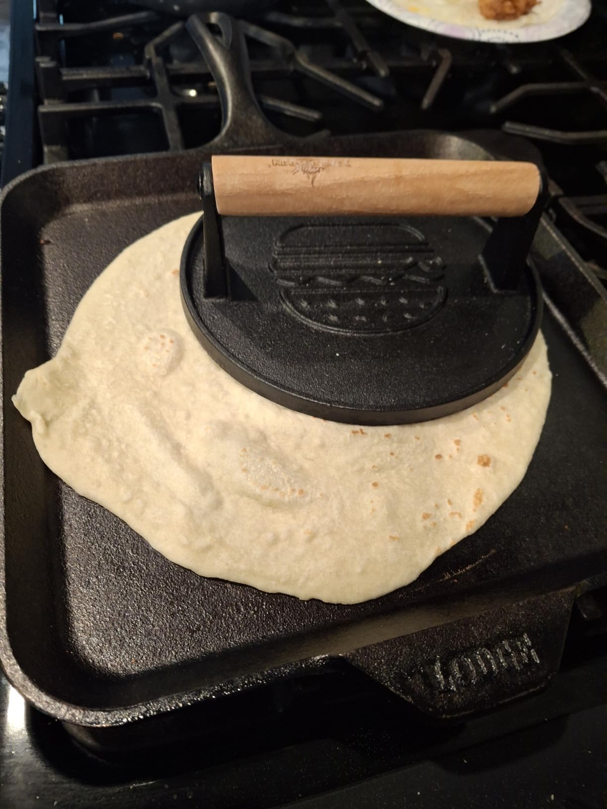 Lodge Pre-Seasoned Cast Iron Square Griddle, PFAS-Free, 11 Inches | Cast Iron for Pancakes, Eggs, Bacon & Grilling Favorites, Durable & Even Heat Distribution, Non-Toxic, Made in USA customer photo 1