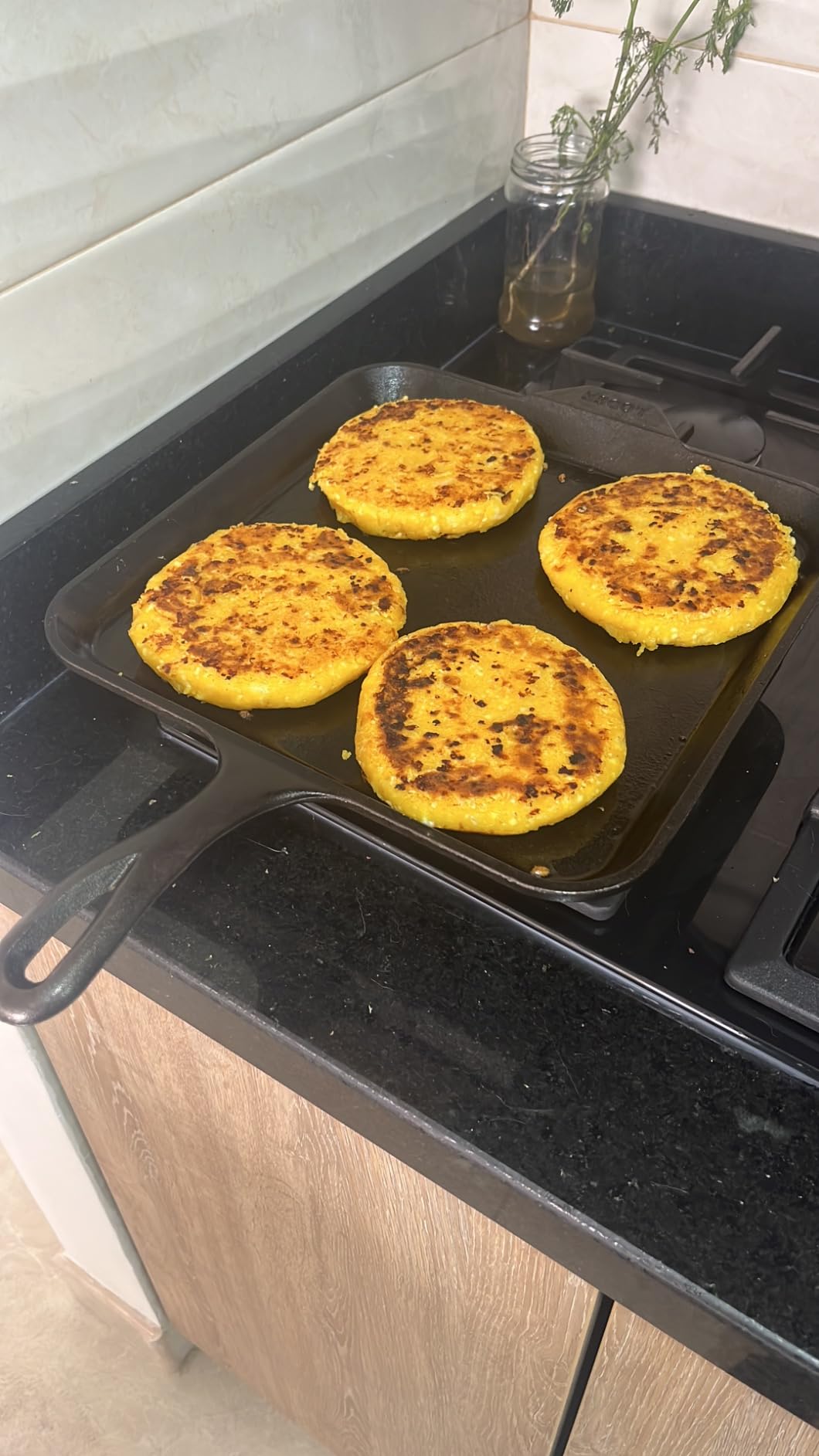 Lodge Pre-Seasoned Cast Iron Square Griddle, PFAS-Free, 11 Inches | Cast Iron for Pancakes, Eggs, Bacon & Grilling Favorites, Durable & Even Heat Distribution, Non-Toxic, Made in USA customer photo 2