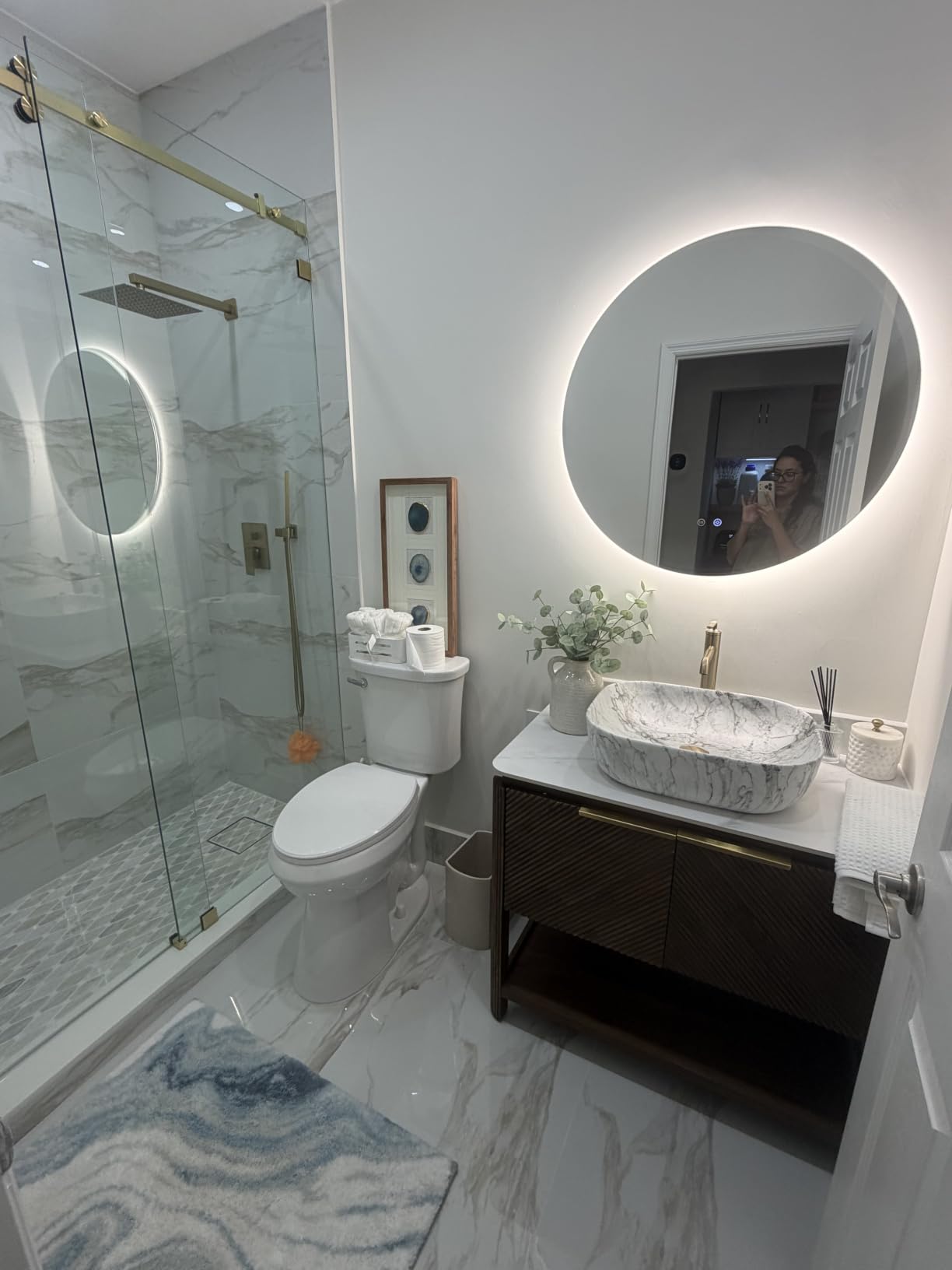 32 Inch Round LED Bathroom Mirror Backlit Anti-Fog Wall Mounted Lighted Bathroom Vanity Mirror 3 Colors Light Dimmable Smart Makeup Mirror with Touch Switch customer photo 1