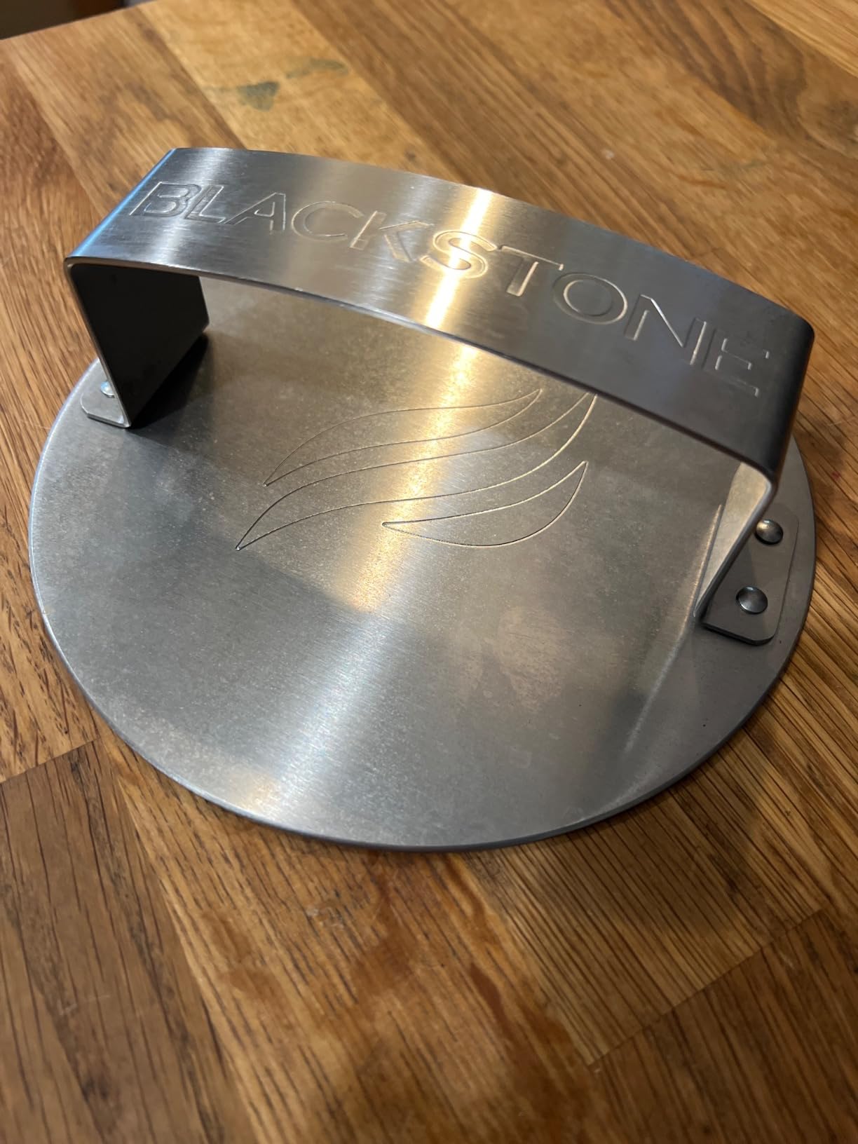 BLACKSTONE Smash & Sear Press Stainless Steel Burger Smasher | Blackstone Griddle & Grill Tool, Hamburger & Patty Maker, Panini & Sandwich Press, Meat & Veggie Compatible, Bacon Press customer photo 2