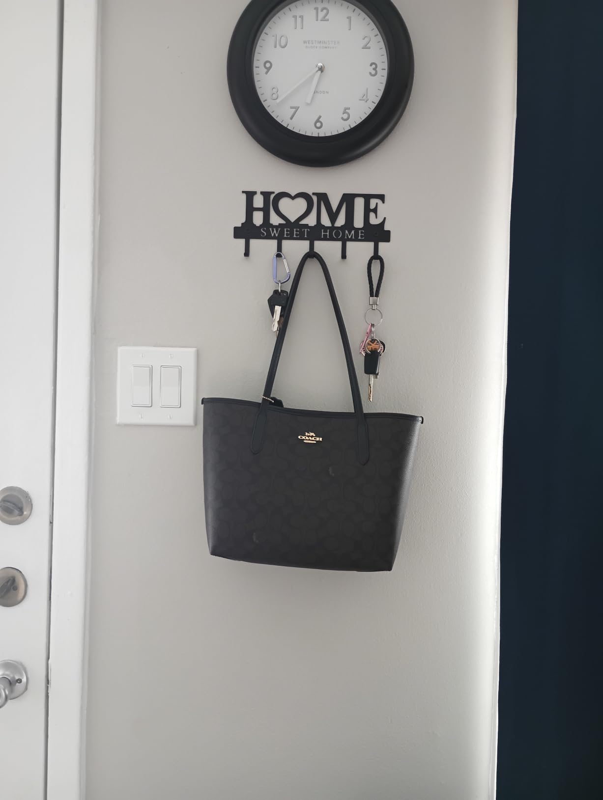 Entryway Wall Key Holder with 5 Hooks, Metal Key Rack Wall Mount for Keys, Bags and Leashes, Decorative Organizer for Entryway, Mudroom or Hallway, Sweet Home Design, 9.8 inches, Black customer photo 1