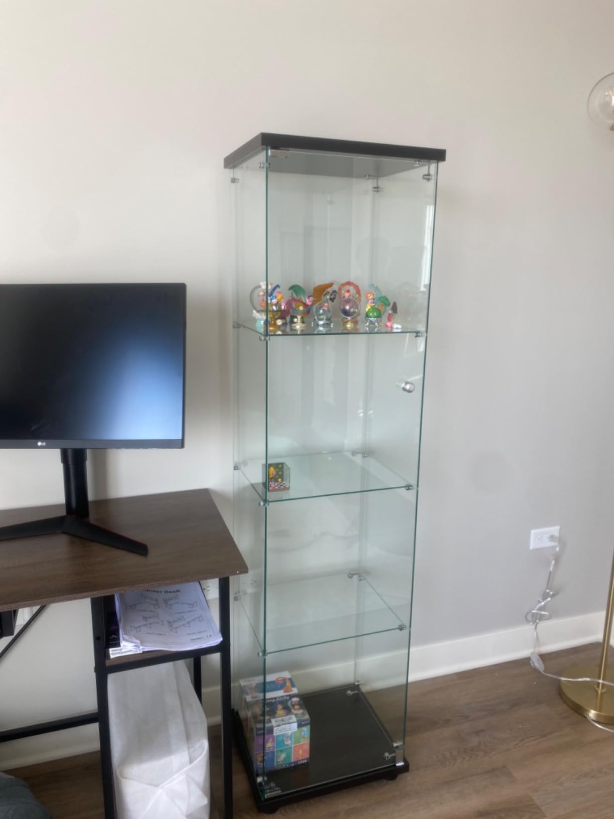 LFT HUIMEI2Y Glass Display Cabinet with Door & Lock, 4-Tier Curio Cabinet for Collectibles, Figures, Wine, Tempered Glass Display Case for Living Room Bedroom Office, 65