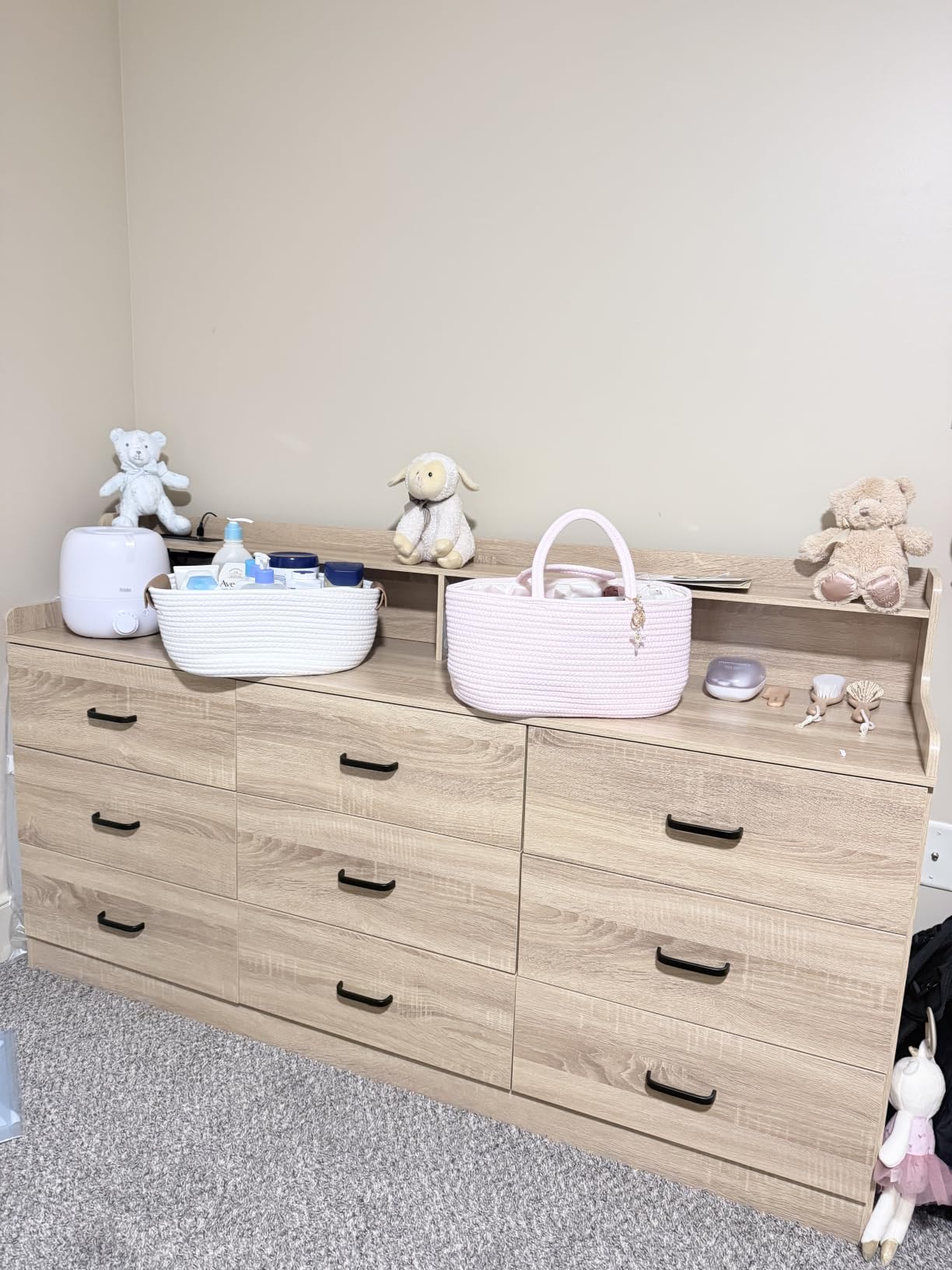 Wood Dresser for Bedroom, 6 Drawer Double Dresser, Modern Chest of Drawers with Deep Drawers, Large Storage Organizer for Living Room, Closet (White) customer photo 1