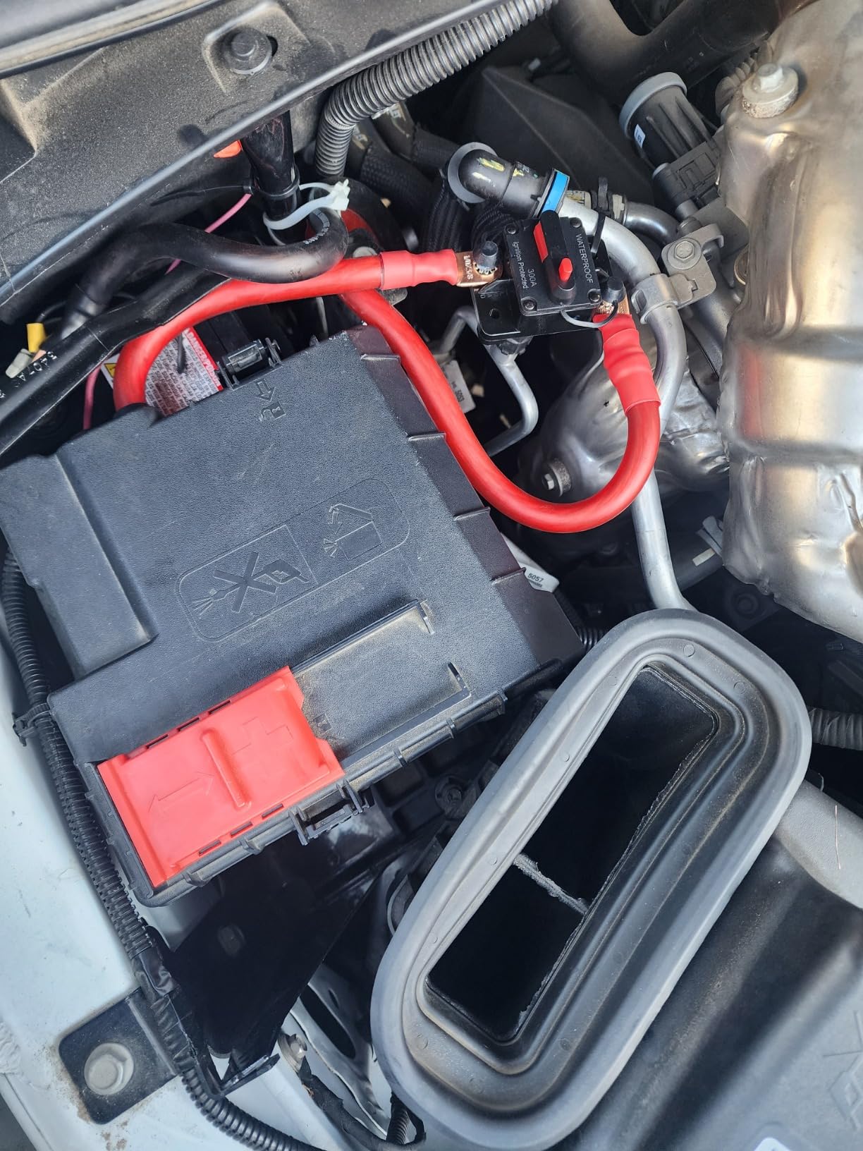 Cummins 4000 Watts Inverter Modified Sine Wave Truck Inverter 12 Volts to 110 Volts Four AC Outlets Two USB Ports (Plus Cable Kit)- CMN4000W - Inverters for Vehicles, Van Life, Camping customer photo 2