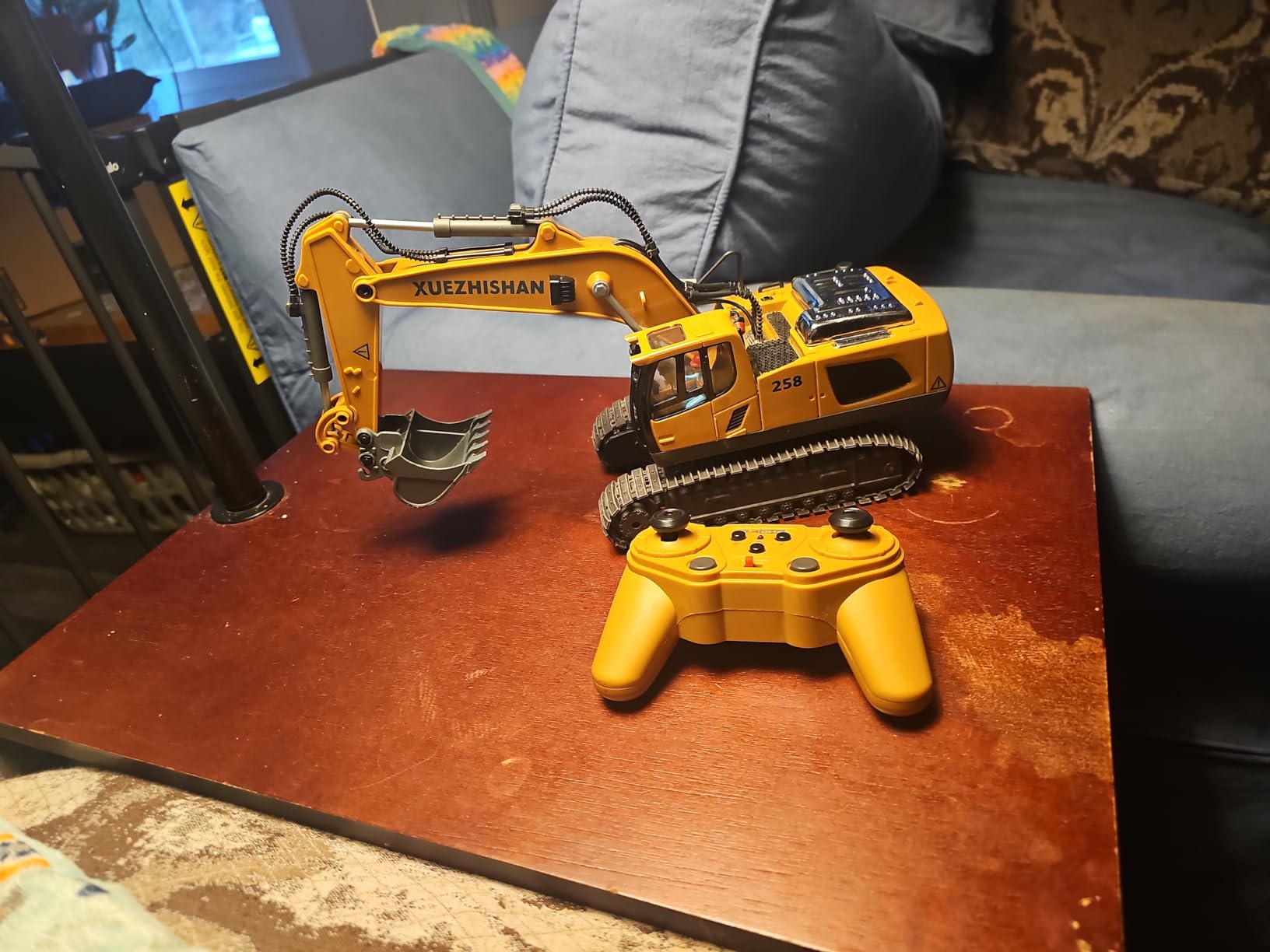 KIDMARKT Remote Control Excavator Toy for Boys | 11-Channel Metal Construction Truck with Lights, Dual Batteries, 120-Min Playtime | RC Excavator Toys for Kids Ages 3-12, STEM Gift for Birthday customer photo 2