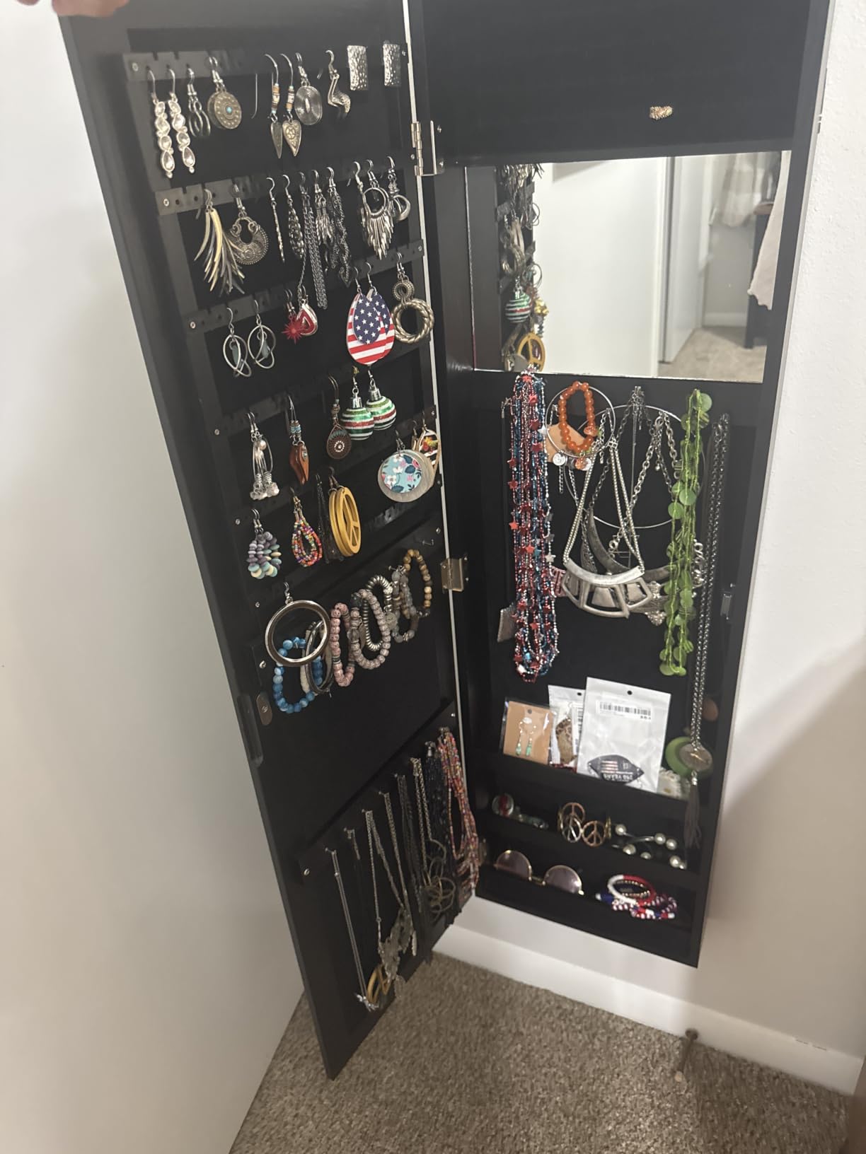 COSTWAY Full Length Mirror Jewelry Cabinet, Wall Door Mounted Jewelry Organizer with Makeup Mirror, Ring Slots & Necklace Hooks, Large Storage Jewelry Armoire for Bedroom, Dressing Room (Black) customer photo 2