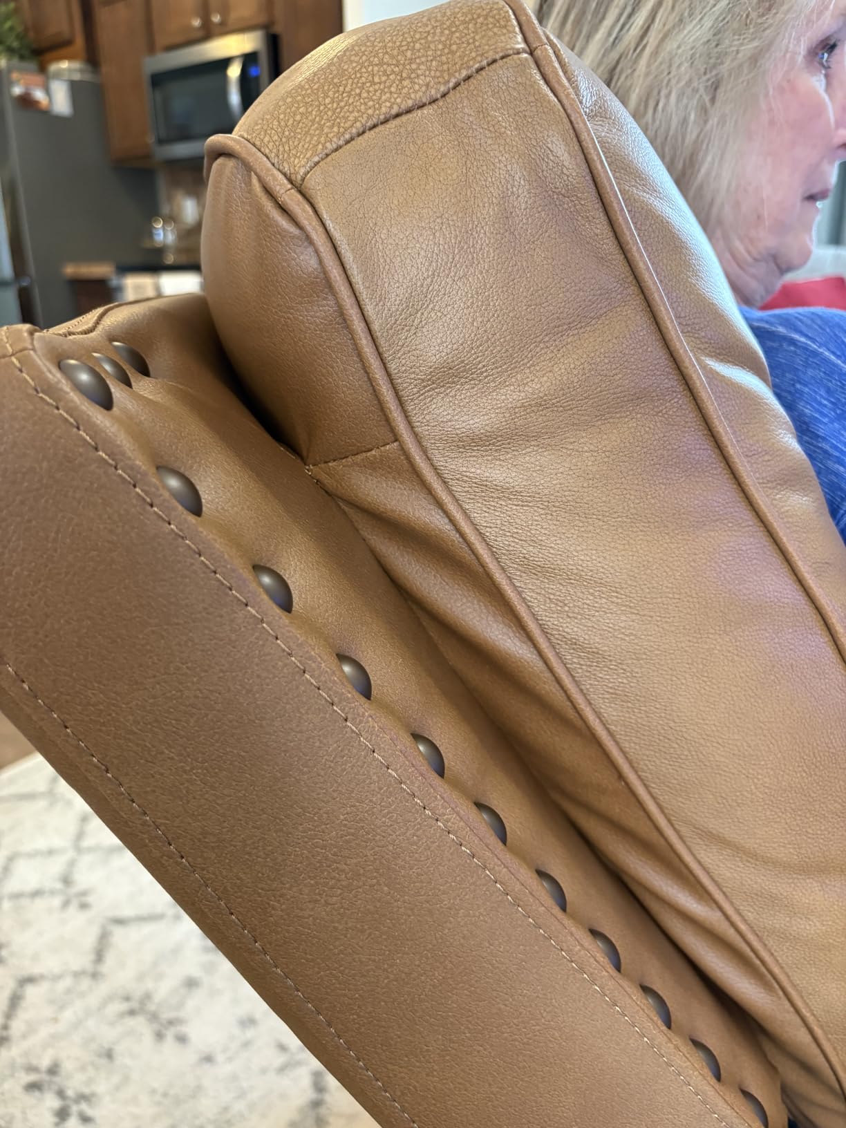 HULALA HOME Genuine Leather Manual Recliner with Solid Wood Legs, Camel | Mid Century Modern Push Back Recliner with Nailhead Trim, Adjustable Backrest & Footrest, for Living Room Home Theater customer photo 2