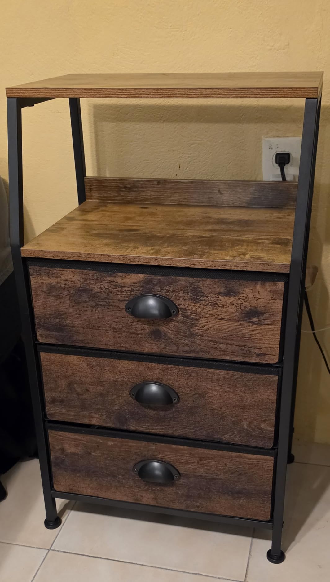 Furnulem Dresser for Bedroom, 5 Drawers Tall Nightstand, Chest of Drawers | Rustic Brown Dresser for Closet, Bedside Table with Fabric Drawer, Metal Frame, Wood Top, Easy Assembly for Dorm, Living Room customer photo 1
