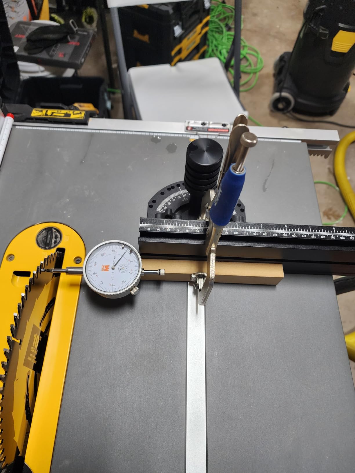 WEN 10703 1 in. Precision Dial Indicator with .001 in. Resolution customer photo 2