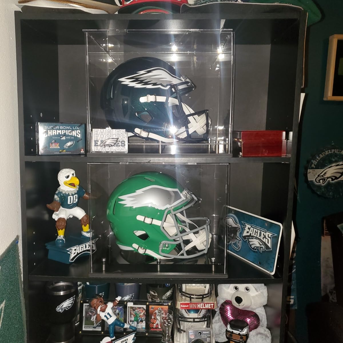 Football Helmet Display case Full Size,Self-Assembly Acrylic Helmet Display Case with Black Protection Holder Base,UV Protection Clear Sports Memorabilia Showcase for Basketball Sneakers customer photo 2