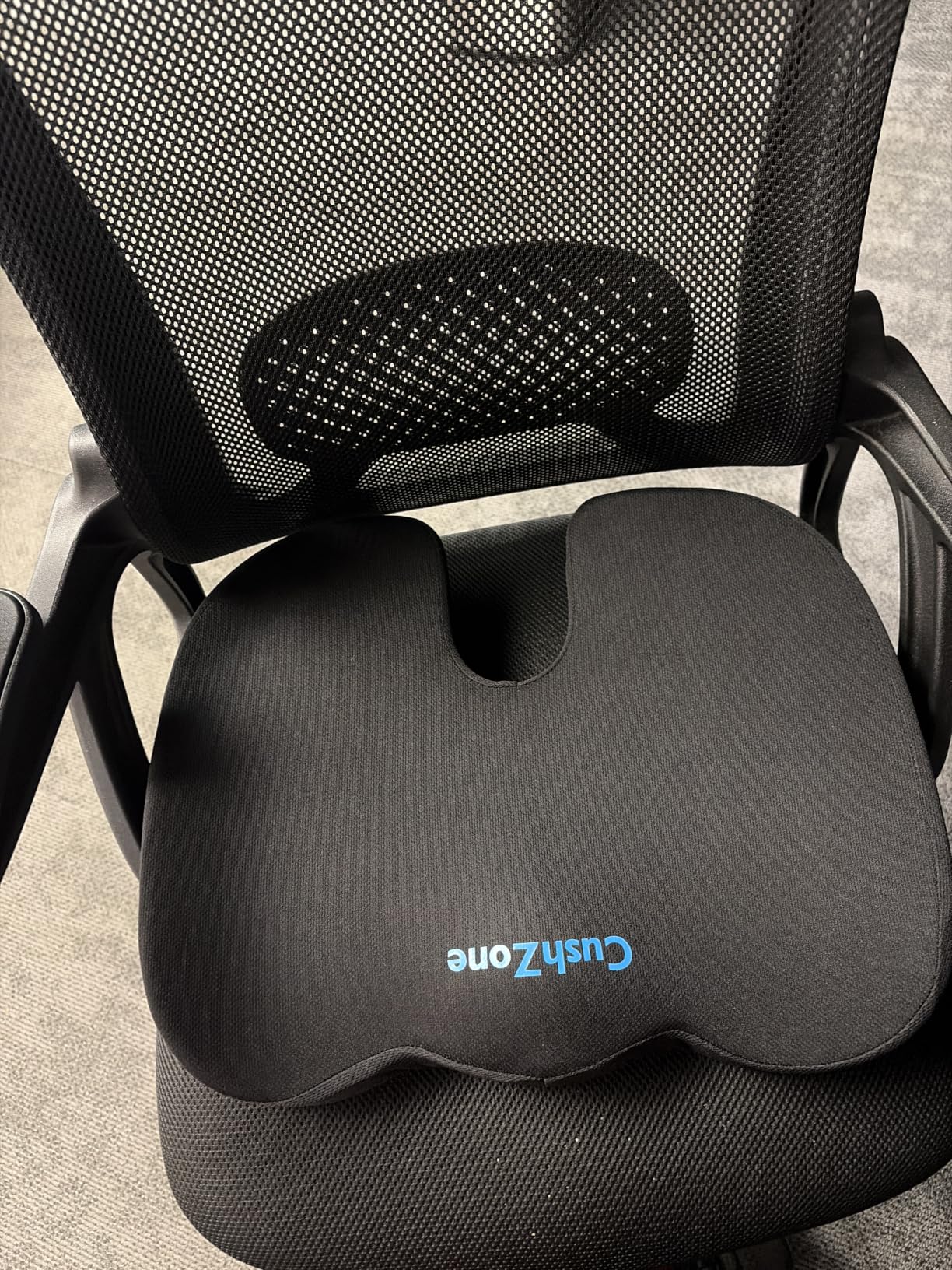CushZone Seat Cushion - Memory Foam Office Chair Cushion for Sciatica, Tailbone & Back Pain Relief - Orthopedic Coccyx Pillow for Car, Airplane, Pregnancy & Long Sitting at Work, Black customer photo 1