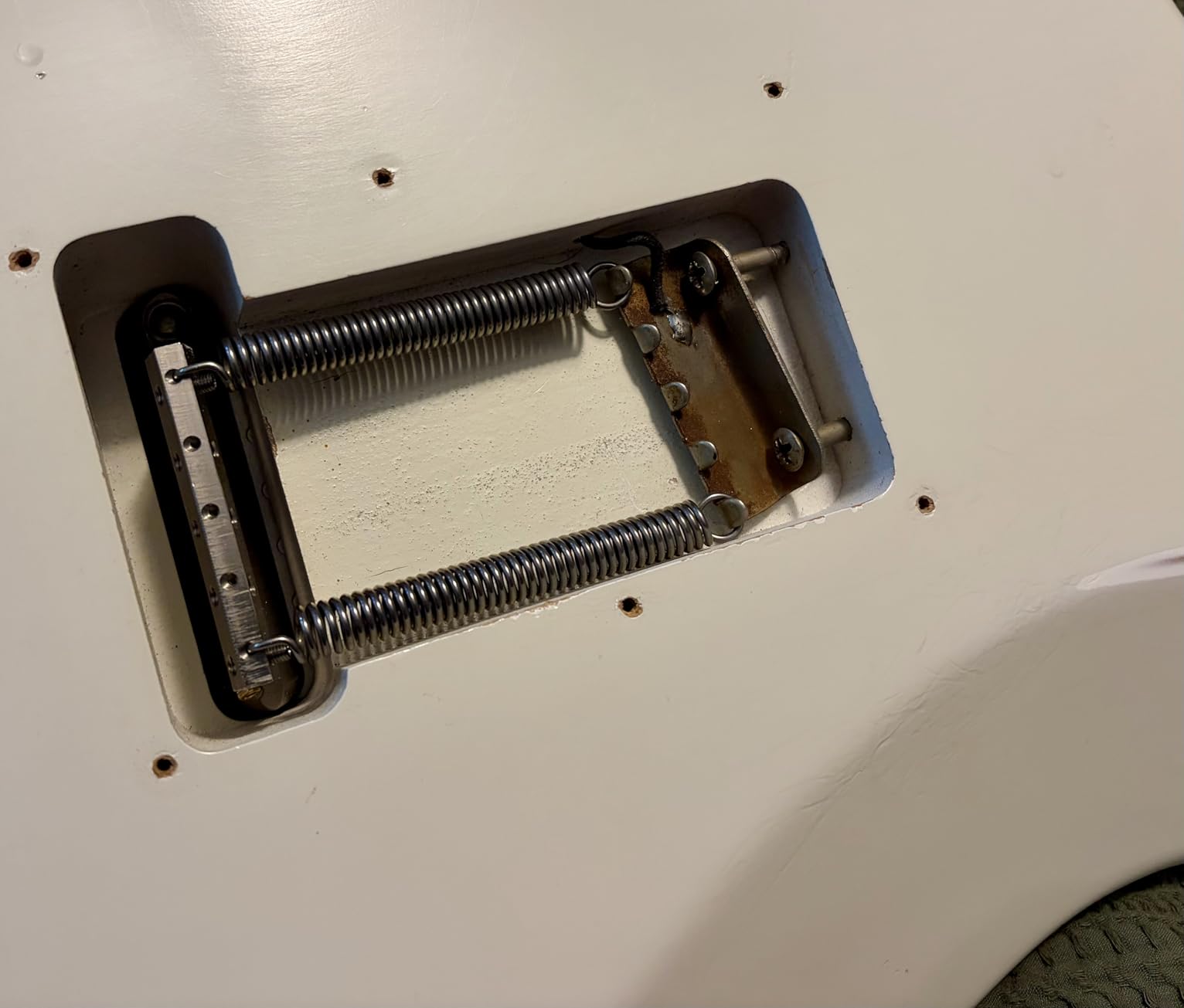 Vega-Trem VT1 Ultra-Trem Standard 6-Screw Stratocaster Guitar Tremolo Bridge For Strat No Mods Easy Installation (Satin, Right) customer photo 2
