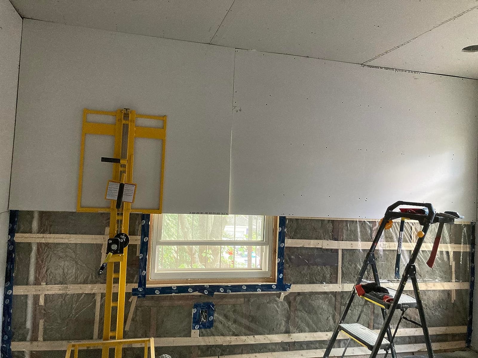 PANELLIFT® HANGPRO™ Drywall Lift for Walls Model 100, 10' 150 lbs Capacity, one Person Drywall Installation, sheetrock Installation, Hang Drywall, Easy Transport customer photo 2