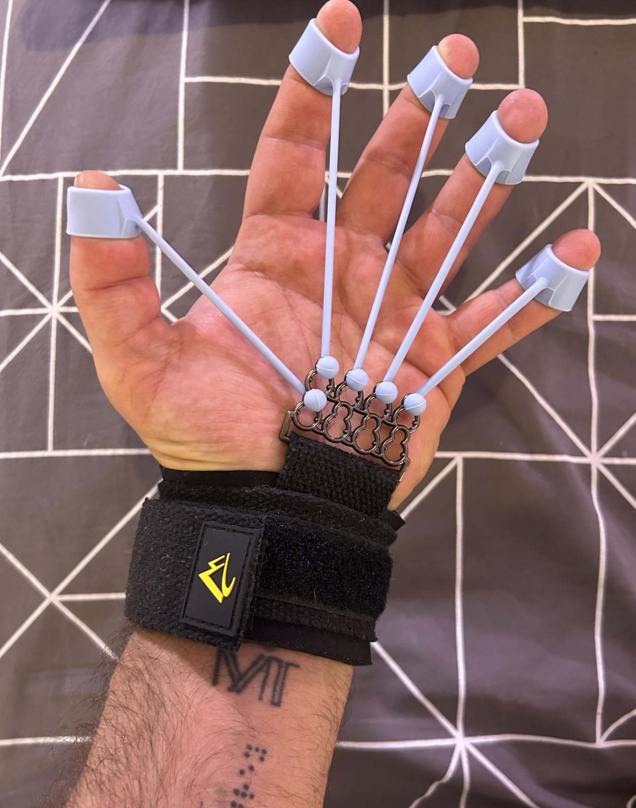 Finger Strengthener Stroke Recovery Physical Therapy Equipment Stretcher Hand Strengthener Hand Workout Extension Exerciser Hand Grip Trainer (Enhanced Kit - Black) customer photo 1