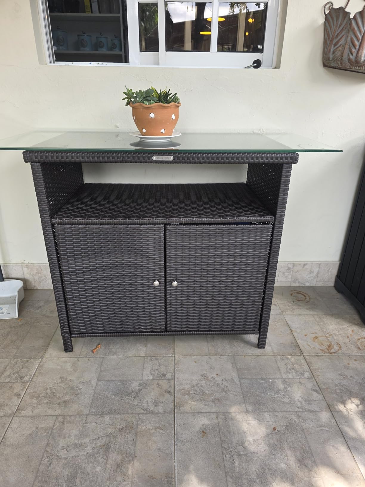 Grand patio Wicker Storage Cabinet Outdoor Waterproof Buffet Cabinet Patio Bar Table with Two Doors and Shelves Wicker Sideboard for Garden Kitchen Pool Dark Brown customer photo 2