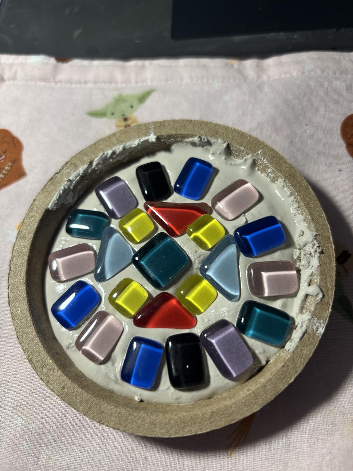 National Geographic Mosaic Arts and Crafts Kit for Kids - 3 Glass Tile Mosaic Projects with Glass Tiles, Templates, Plaster & More customer photo 2