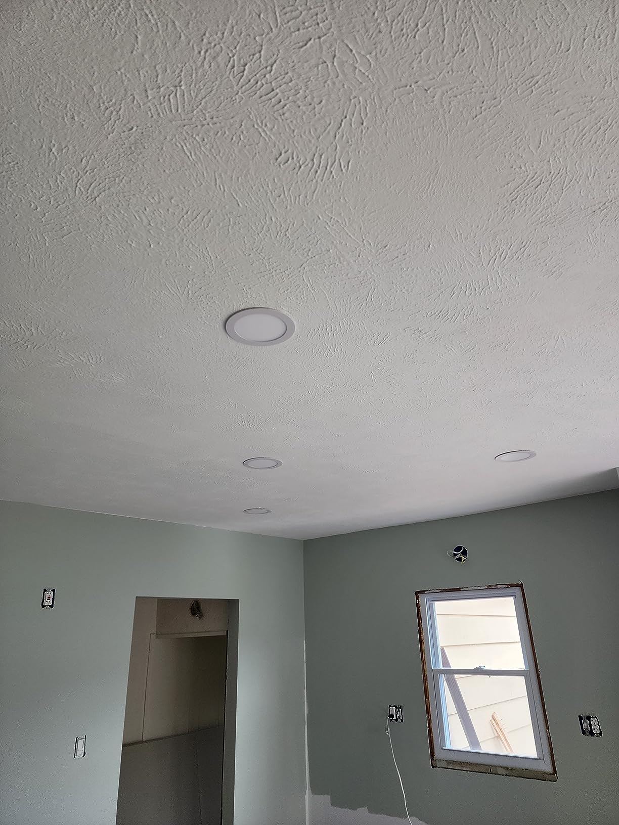 Meconard 6 Pack 6 Inch LED Recessed Ceiling Light, 2700K/3000K/3500K/4000K/5000K Selectable, Dimmable 12W=110W, 1050LM, IC Rated Can-Killer Downlights with Junction Box, ETL and Energy Star Listed customer photo 2